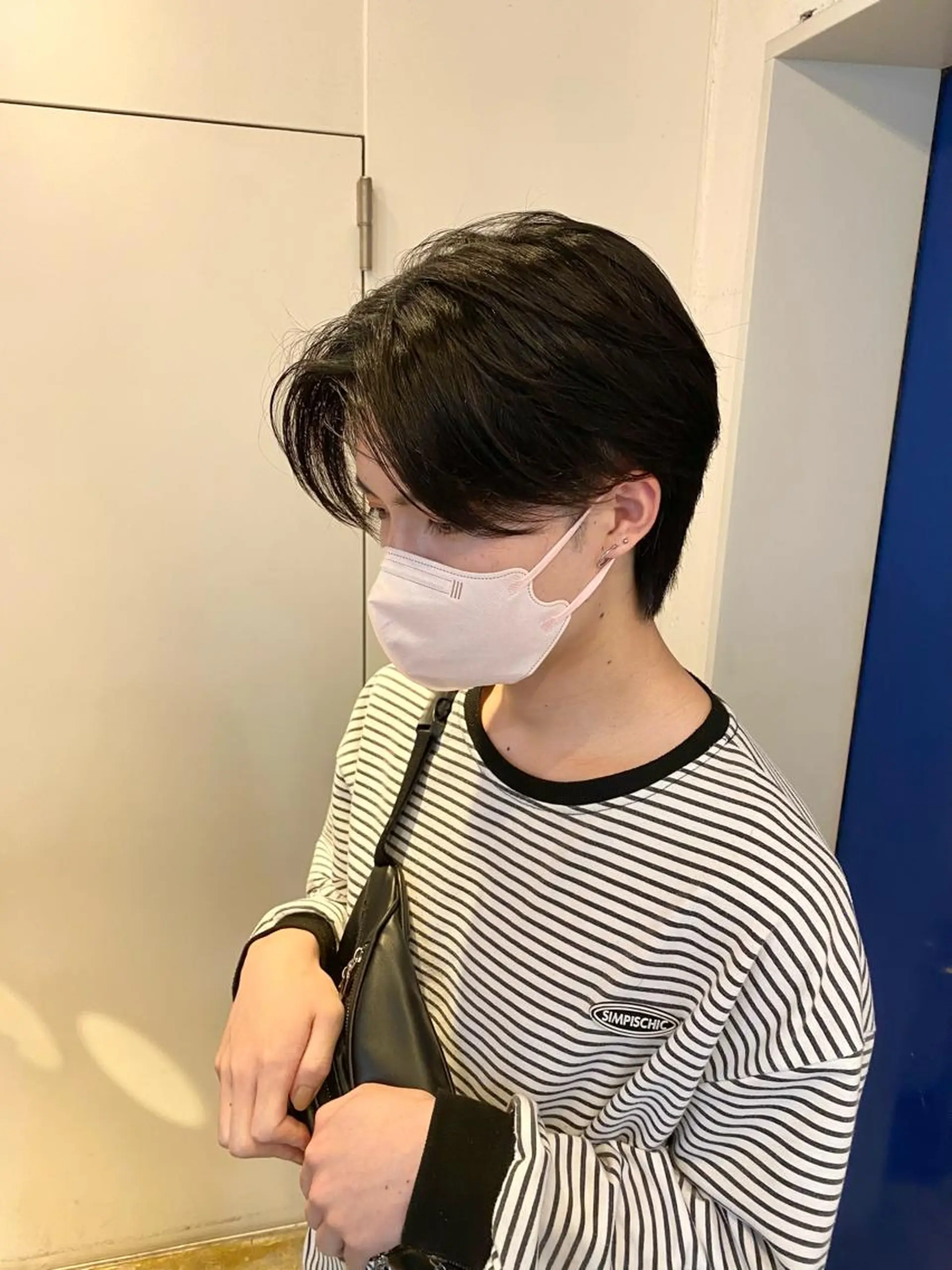 ミディアム パーマ メンズ センターパート ニュアンスパーマ JINKIメンズ特化 メンズカットパーマのヘアスタイル