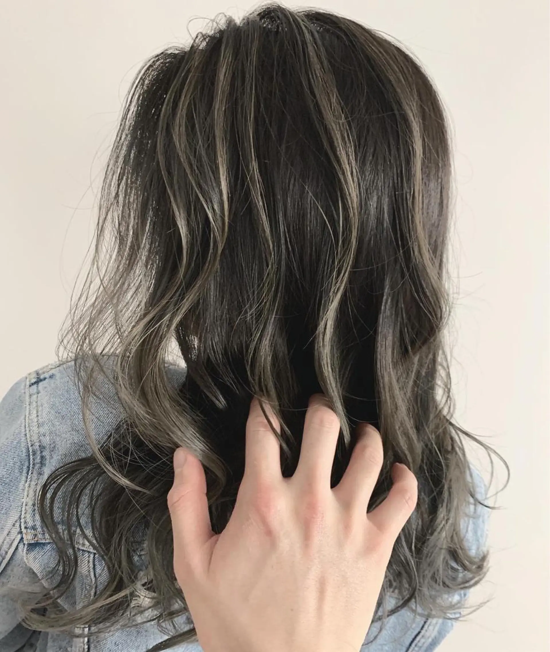 ロング カラー パーマ ヘアアレンジ 【公式】amble luxe池袋東口🩷のヘアスタイル