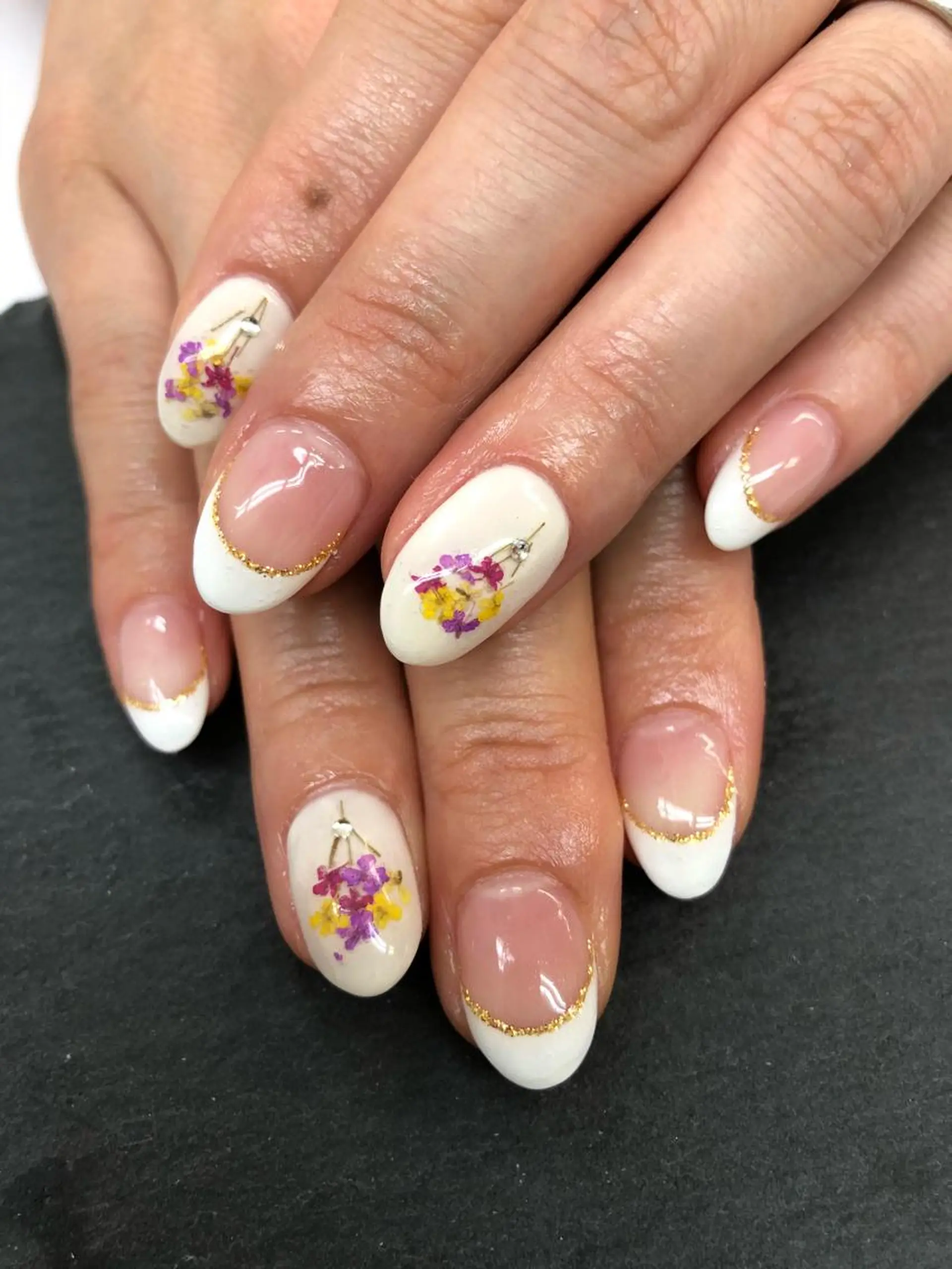 ネイル アートネイル フラワーネイル フレンチネイル esNail&eye イーズネイル&アイのネイルデザイン