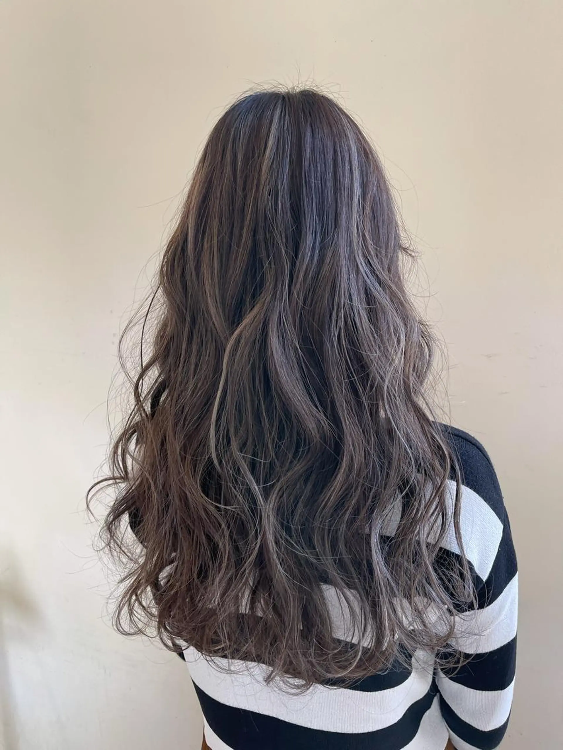 セミロング カラー オーブヘアカメリア枚方店所属・AUBE HAIR 首藤優弥のヘアスタイル