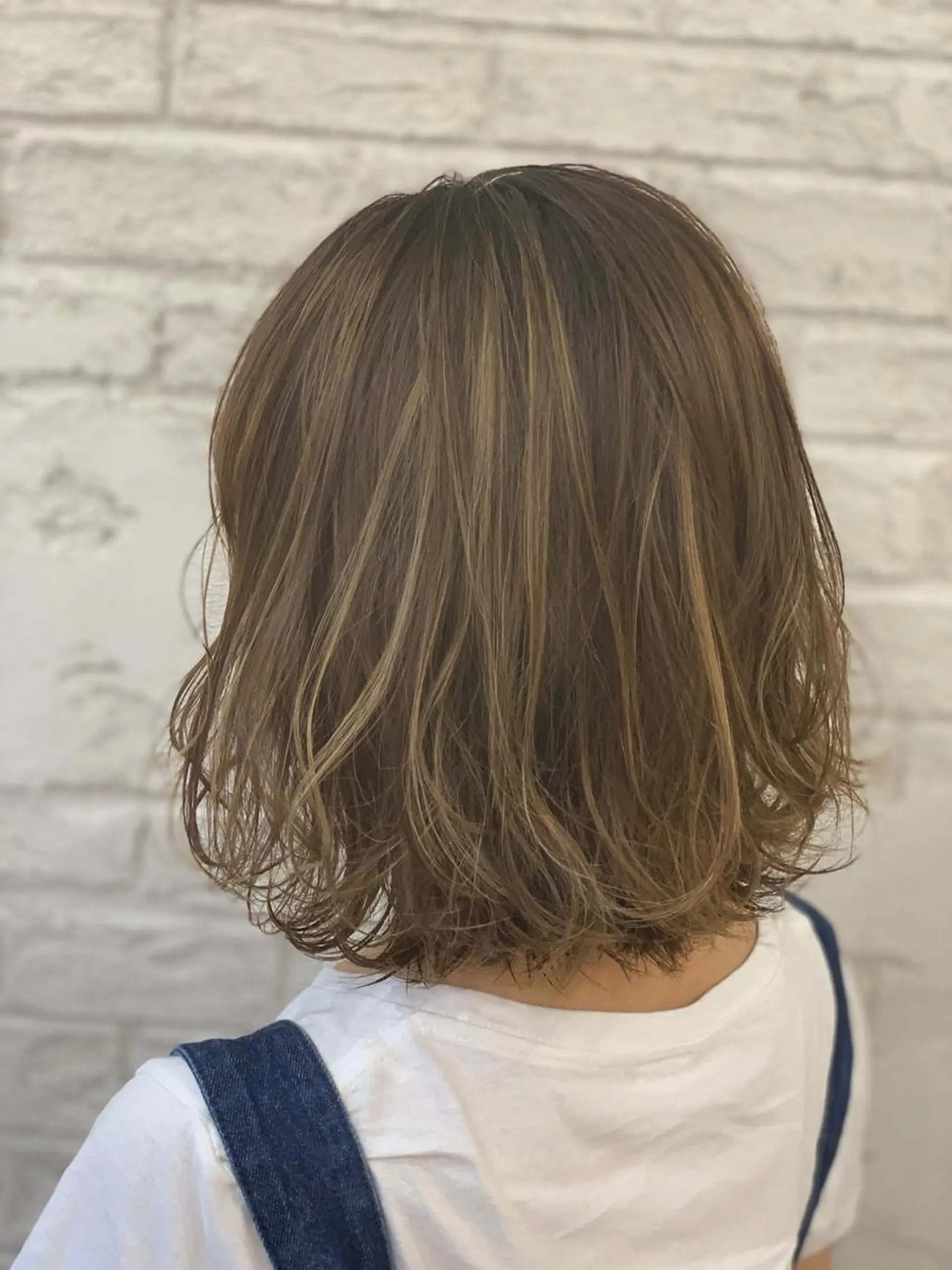 ミディアム ハイライト 🇺🇸ハイライト特 化美容師🇺🇸漆沢のヘアスタイル