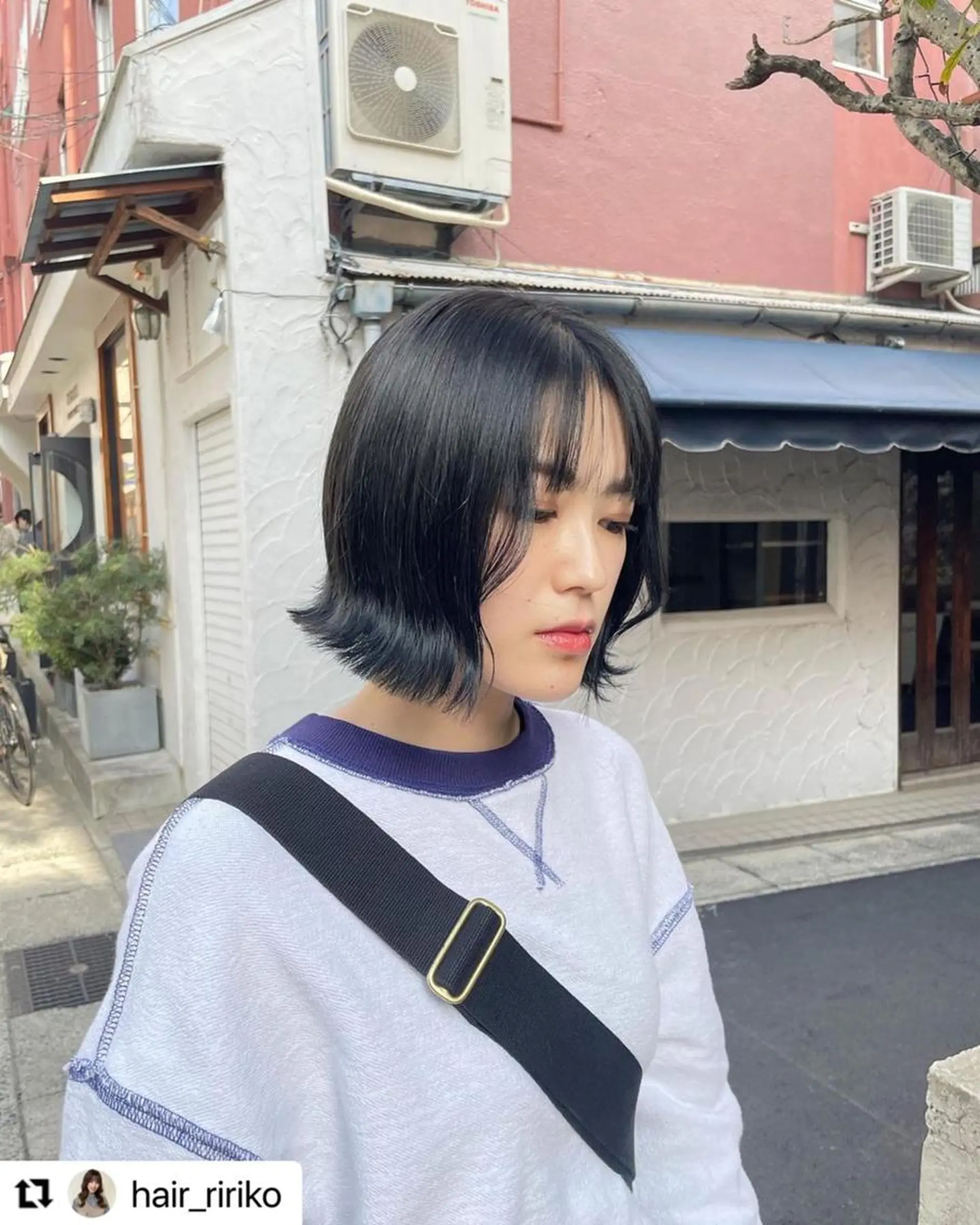 ミディアム カラー メンズ 切りっぱなしボブ 黒髪 ブルーカラー ブルーブラック ネイビーカラー 🩷Eny terrace🩷のヘアスタイル