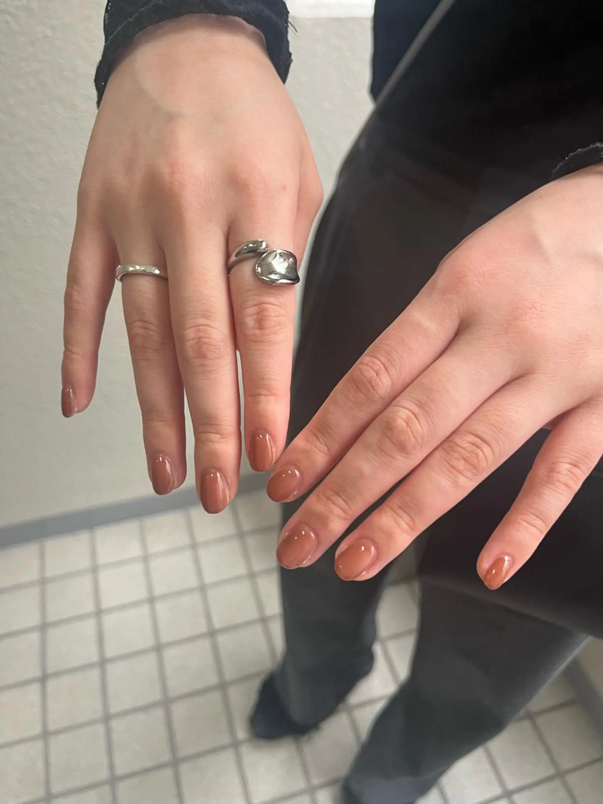 ネイル ブラウン ワンカラーネイル Etel atelier。のネイルデザイン