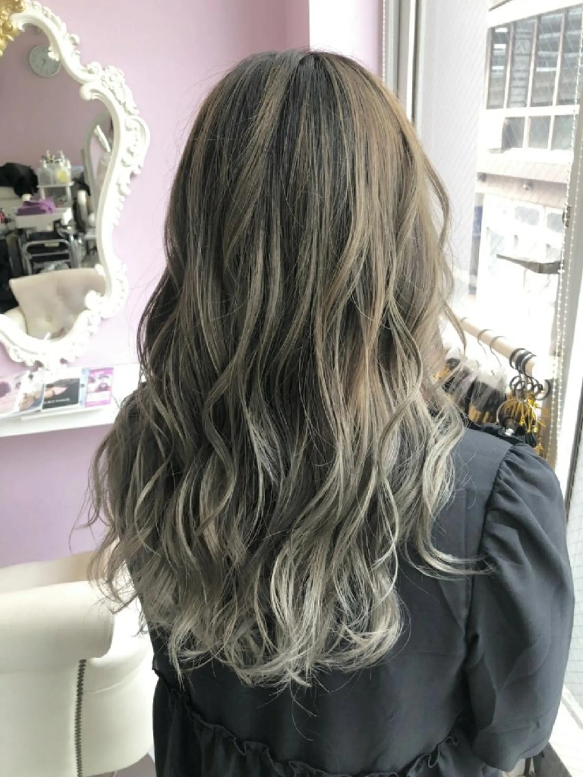 ロング カラー ヘアアレンジ バレイヤージュ レイヤーカット ナカシマ  アユミのヘアスタイル