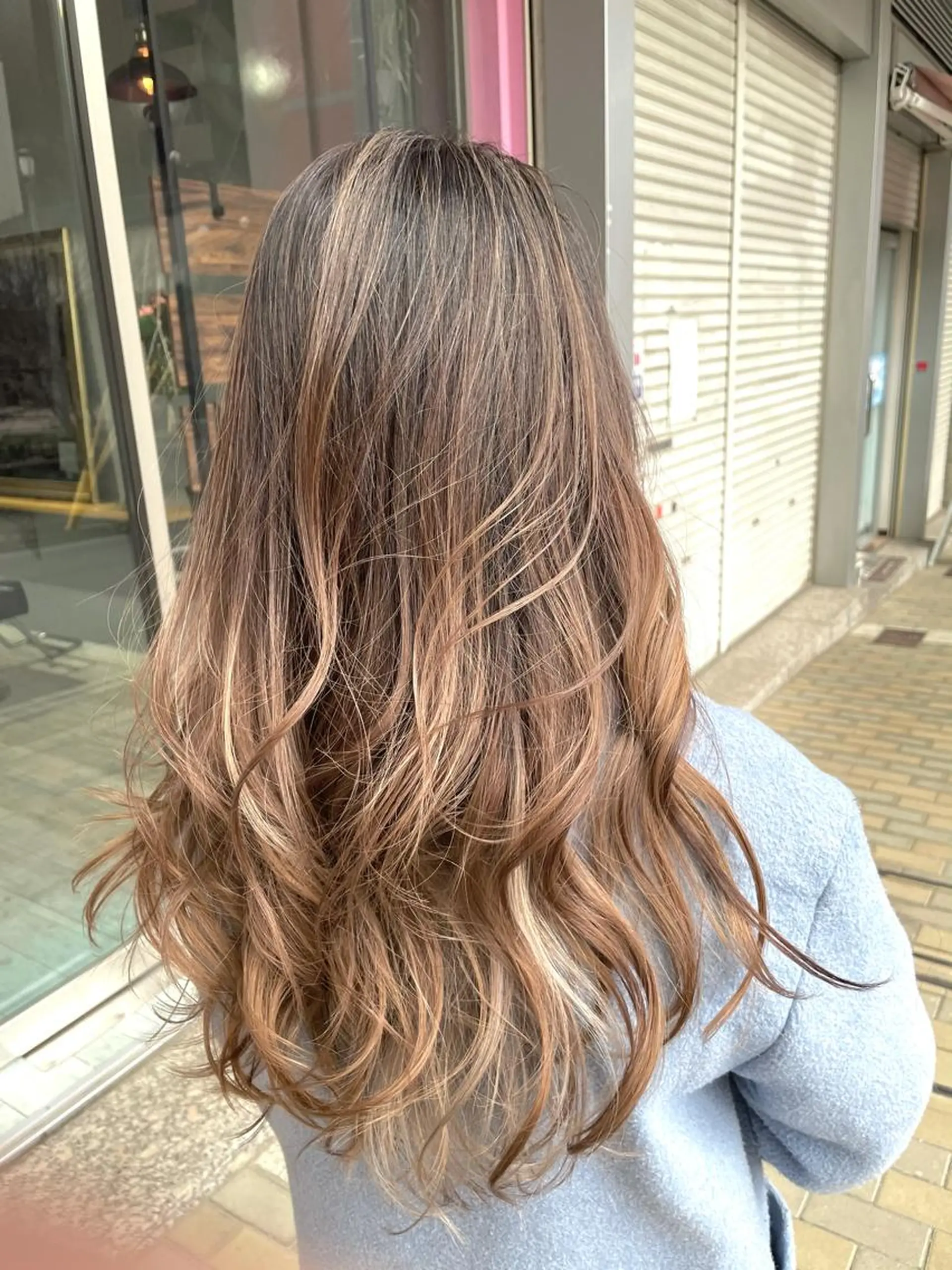 セミロング カラー バレイヤージュ レイヤーカット 渡辺俊介 暗髪カラー /美髪矯正/髪質改善のヘアスタイル