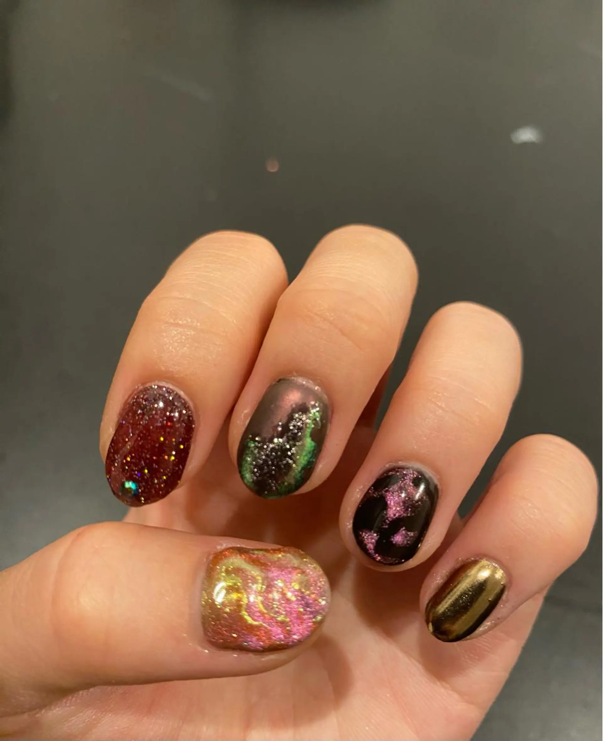 ネイル オーロラネイル マグネットネイル ミラーネイル C-LOVe Salon所属・Hellcat Nailartのネイルデザイン