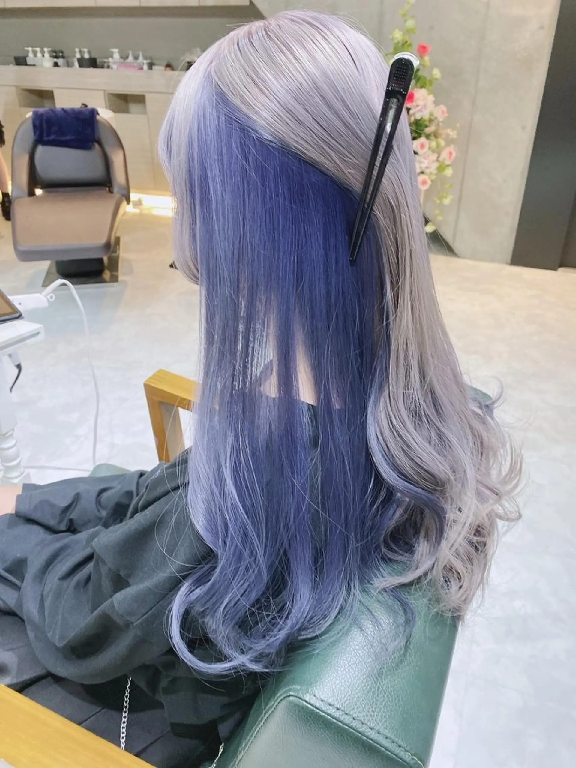 ロング カラー ヘアアレンジ ブリーチ ケアブリーチ 透明感カラー デザインカラー ハイトーンカラー Days 透明感カラーのヘアスタイル