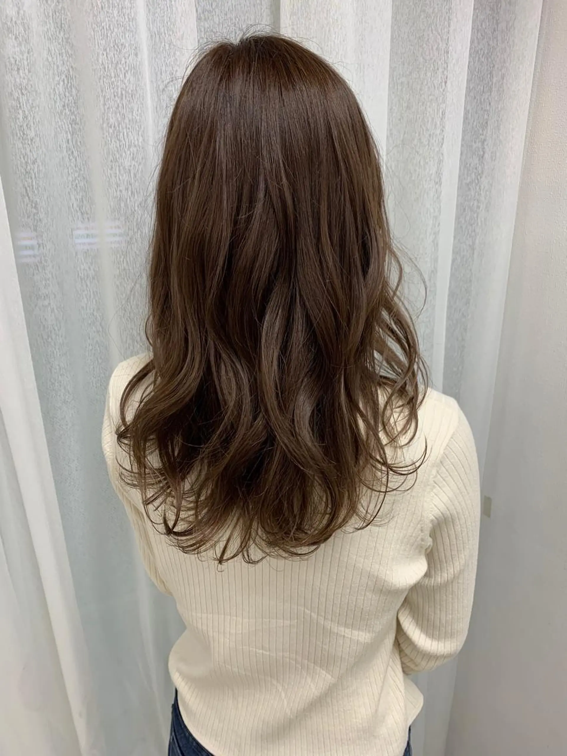 ミディアム 顔周りカット レイヤーカット LUNON/田河優花 /デザインカラーのヘアスタイル