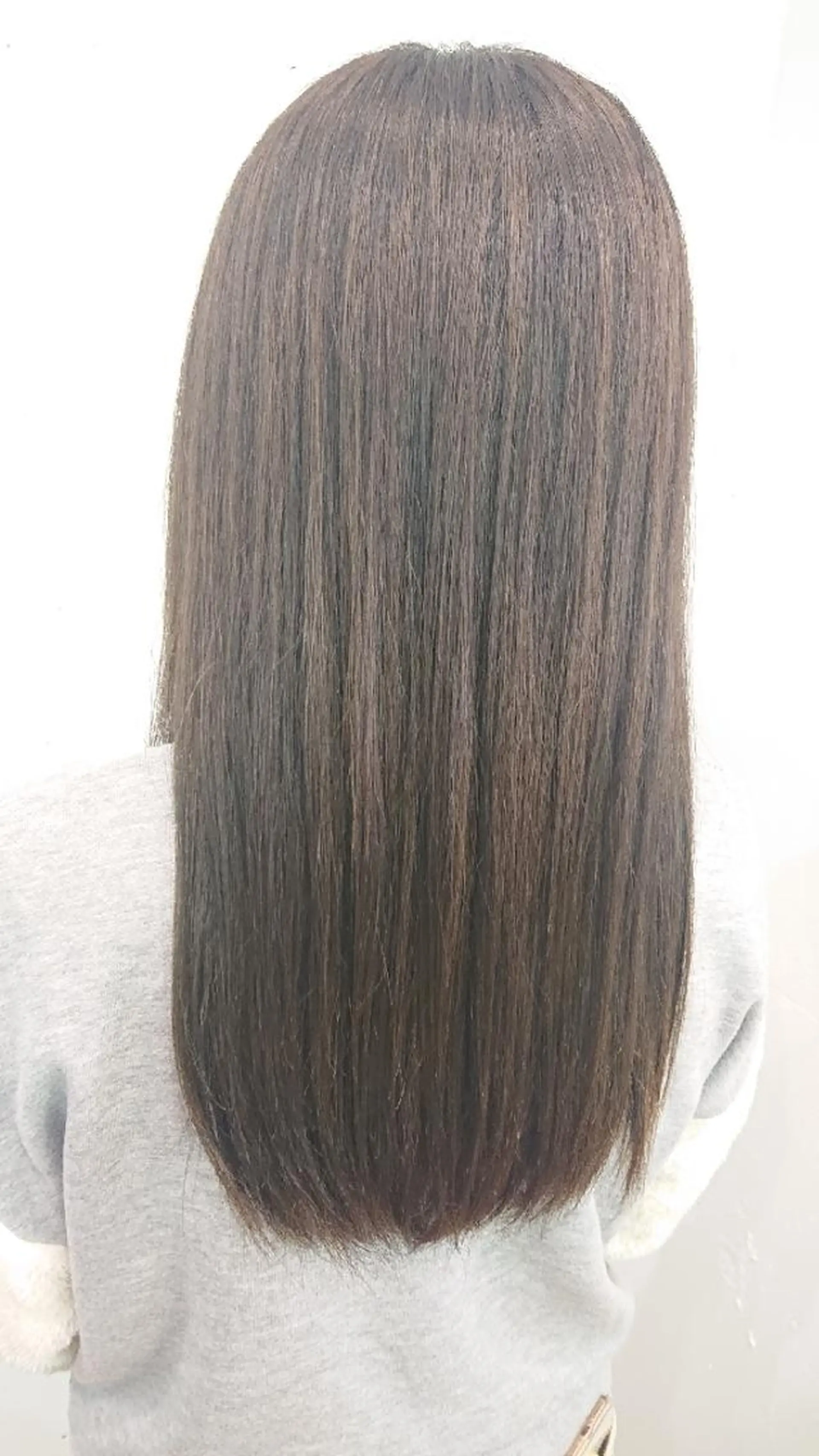 セミロング カラー アッシュ ベージュカラー LINK所属・山口 彩海のヘアスタイル