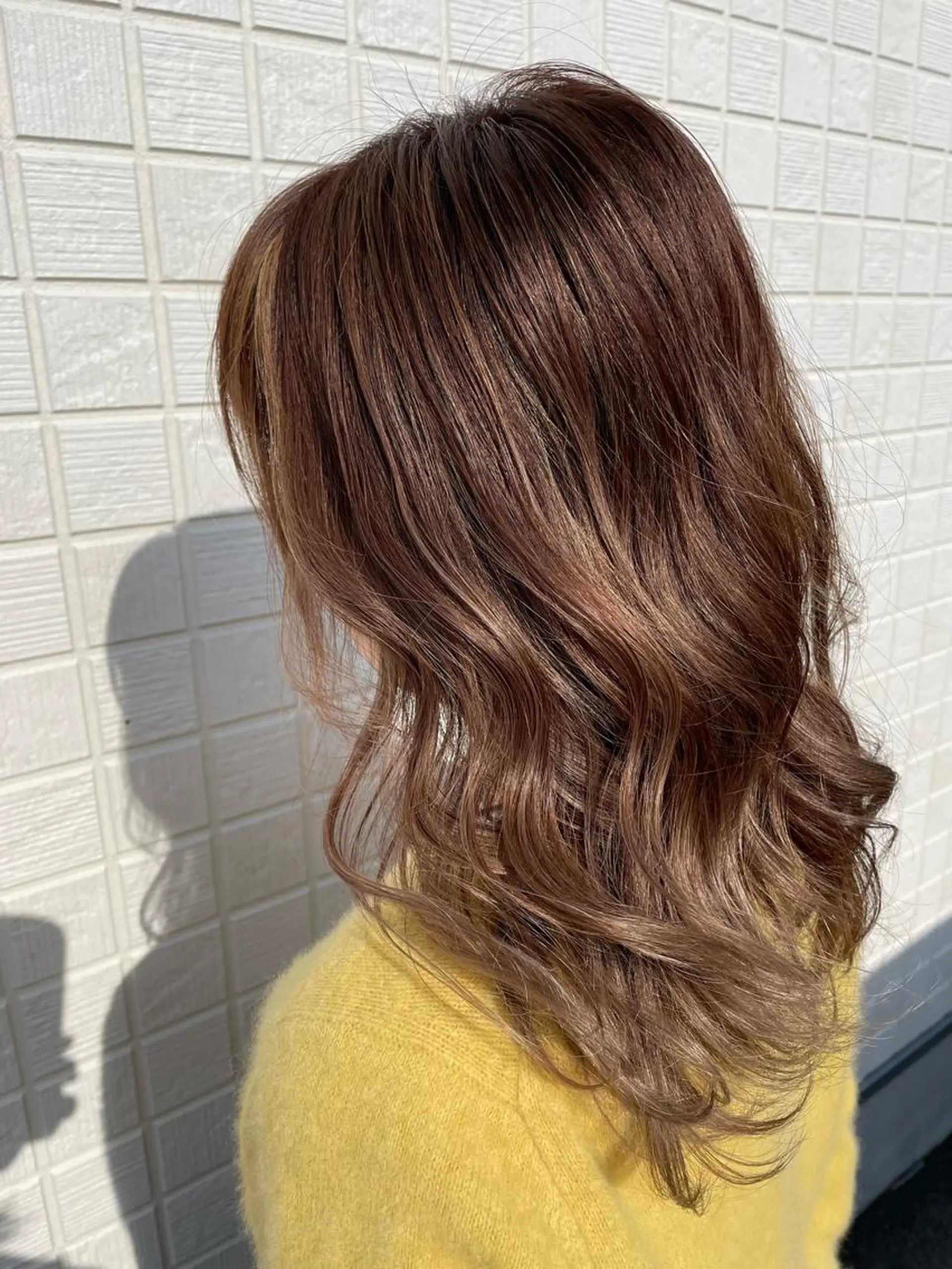 セミロング ハイライト 守川 七海のヘアスタイル