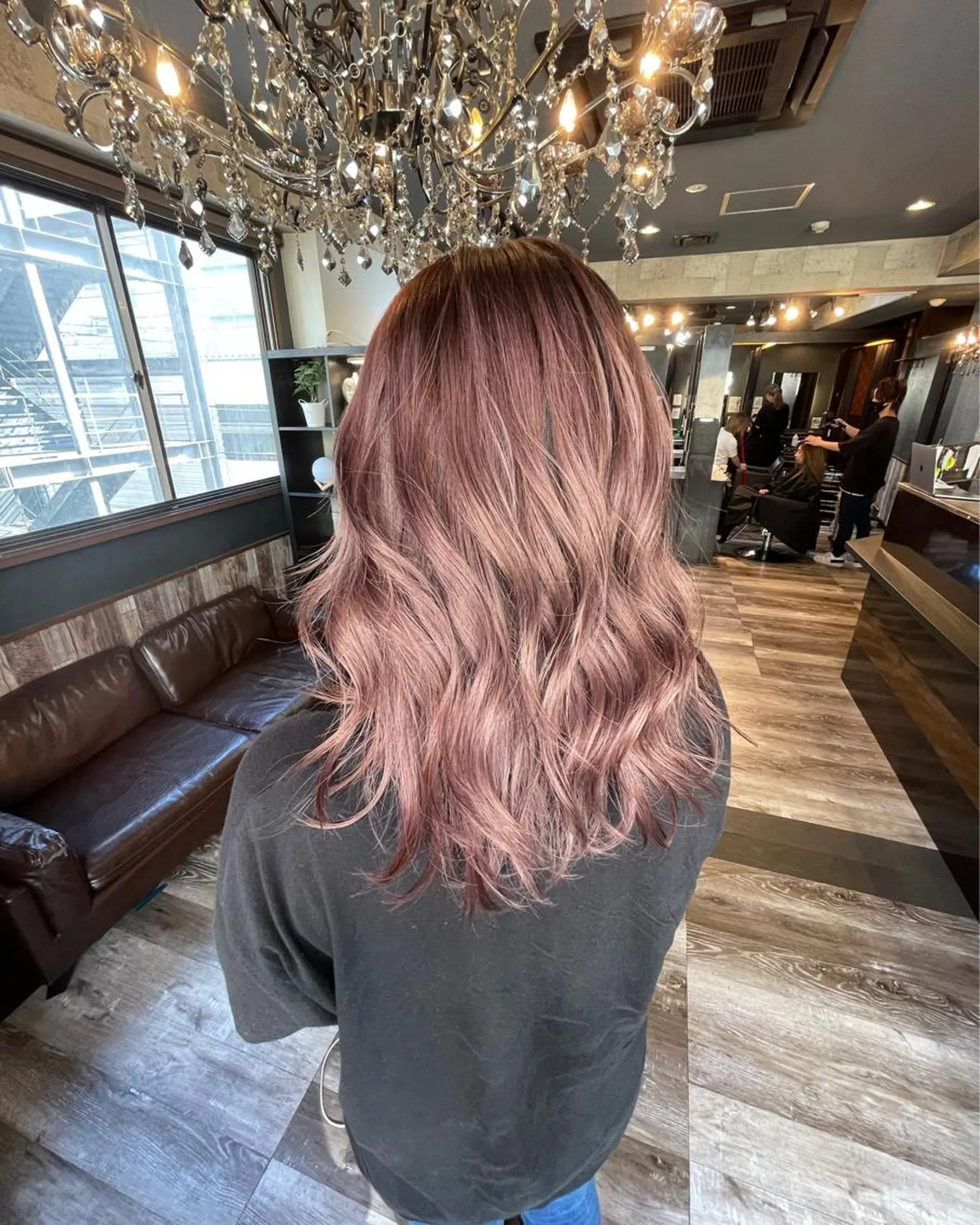 ミディアム シールエクステ ボブ エクステ 外国人風カラー ハイライト KIRA スズキ タクヤ／店長のヘアスタイル