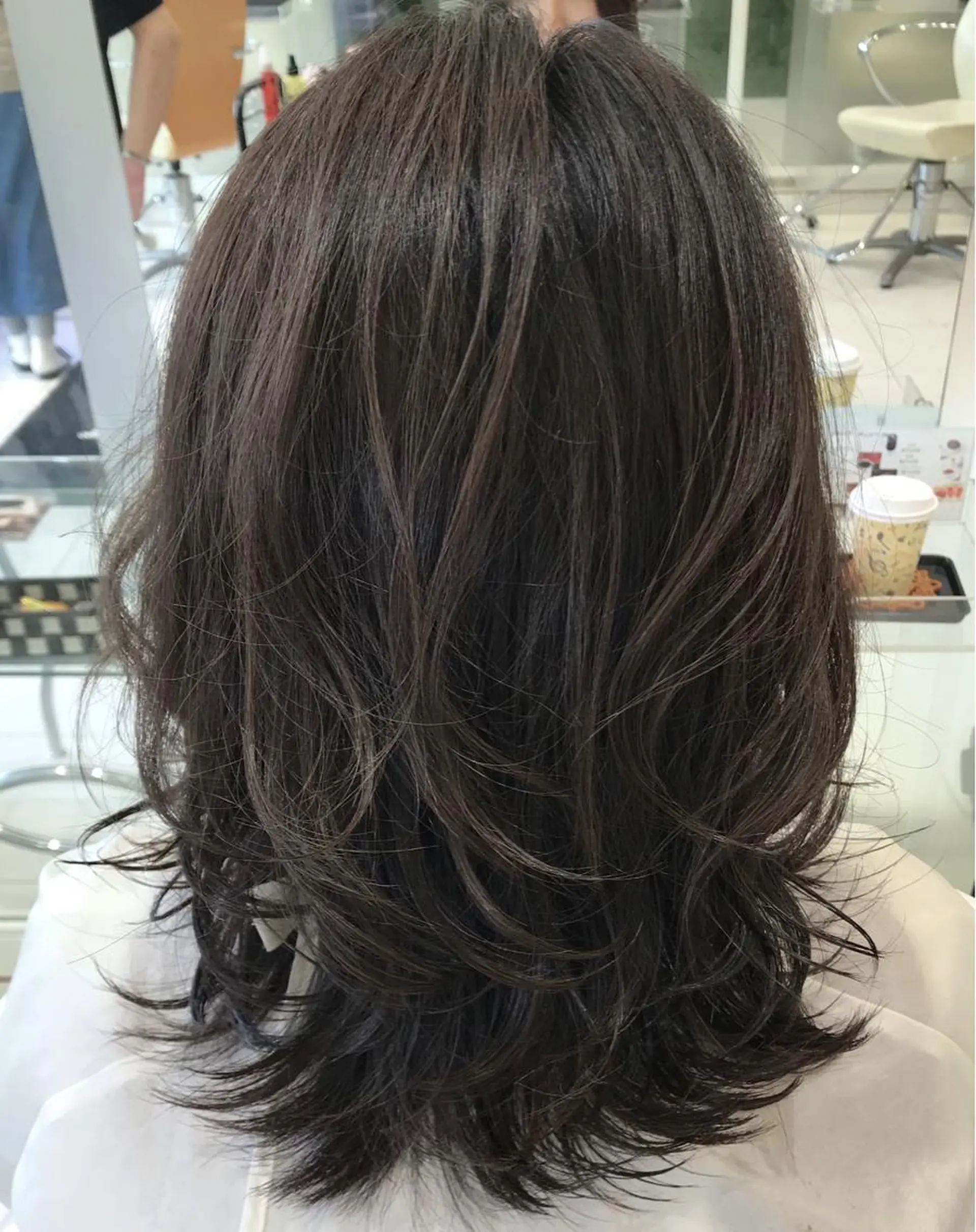 ミディアム カラー 透明感カラー カット ヘアカラー 岡田詩織 MODE Ks松原店のヘアスタイル