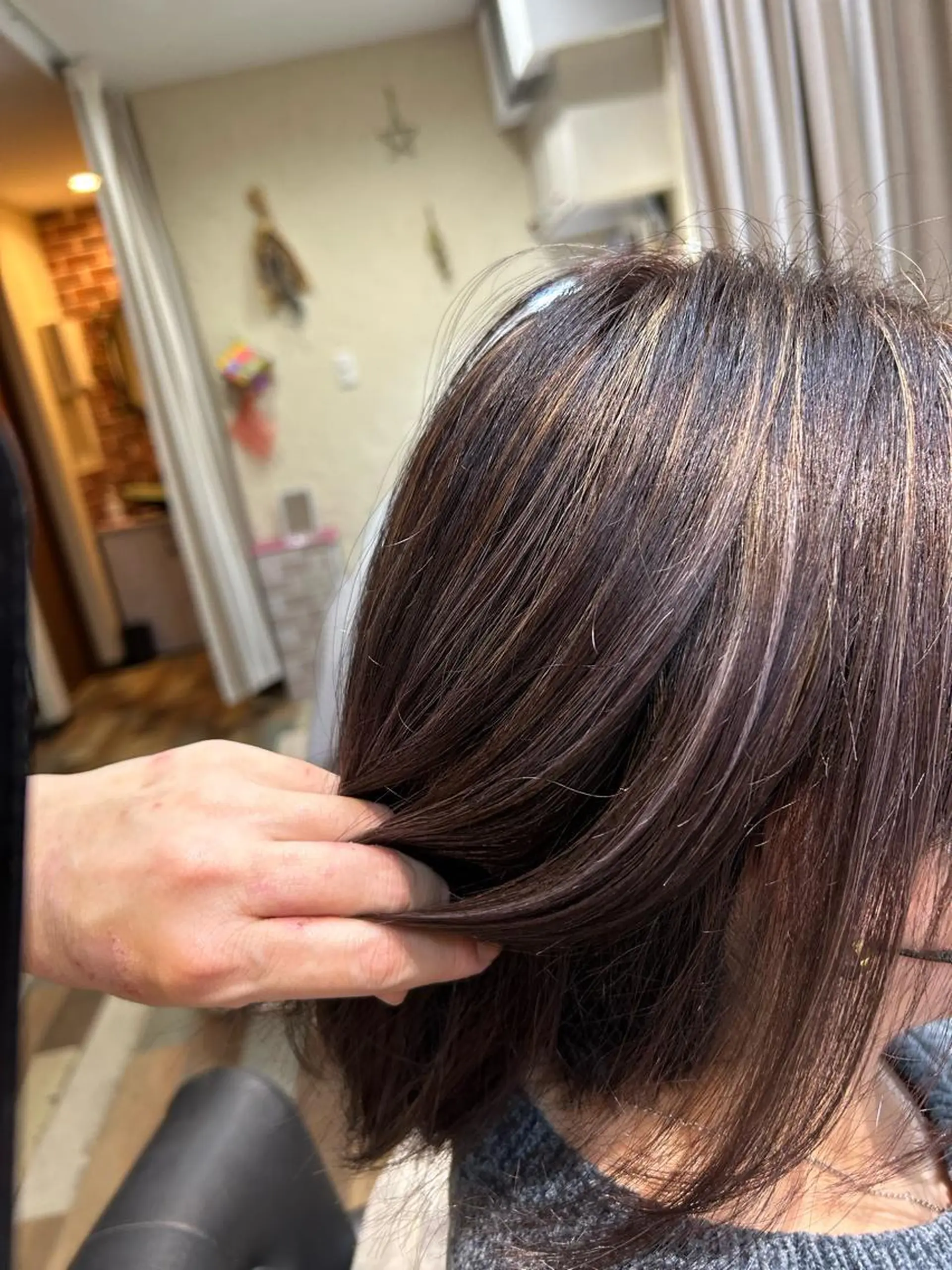 ミディアム ヘアカラー トリートメント 林 友美のヘアスタイル