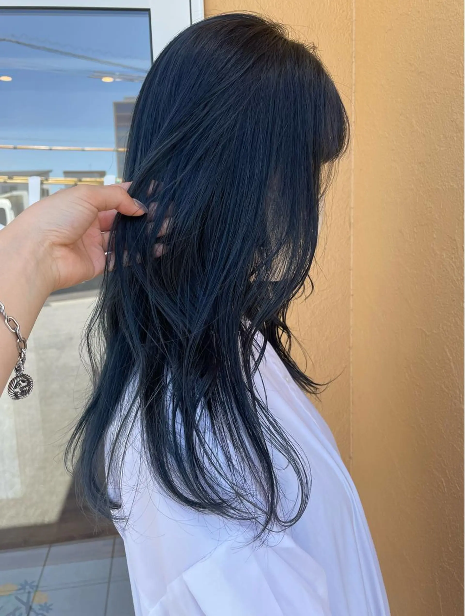 ロング カラー ヘアアレンジ 小倉 愛里のヘアスタイル