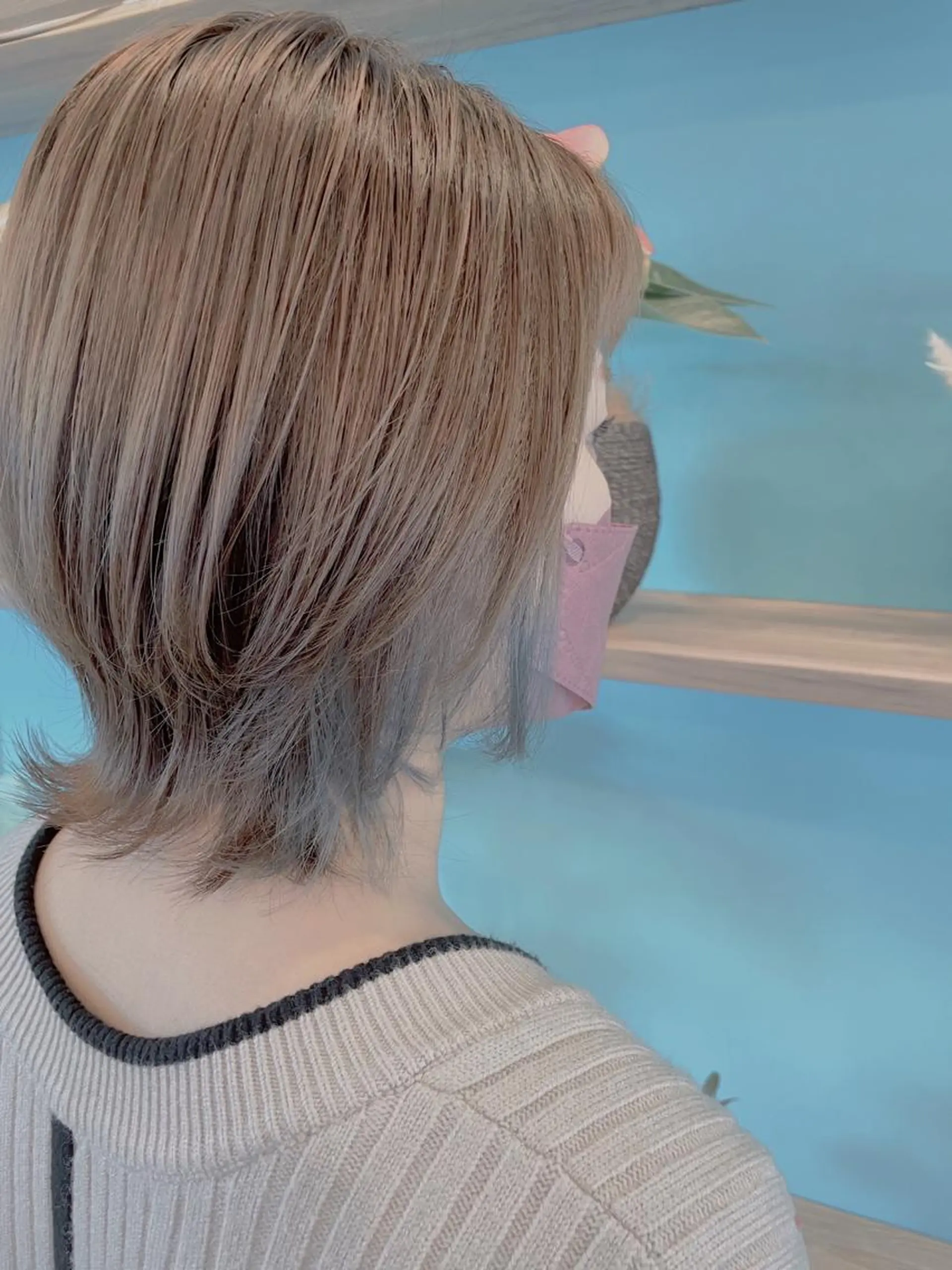 ミディアム カラー アッシュ ブルーカラー インナーカラー ウルフカット hair&make Lokahiの眉毛・アイブロウイメージ