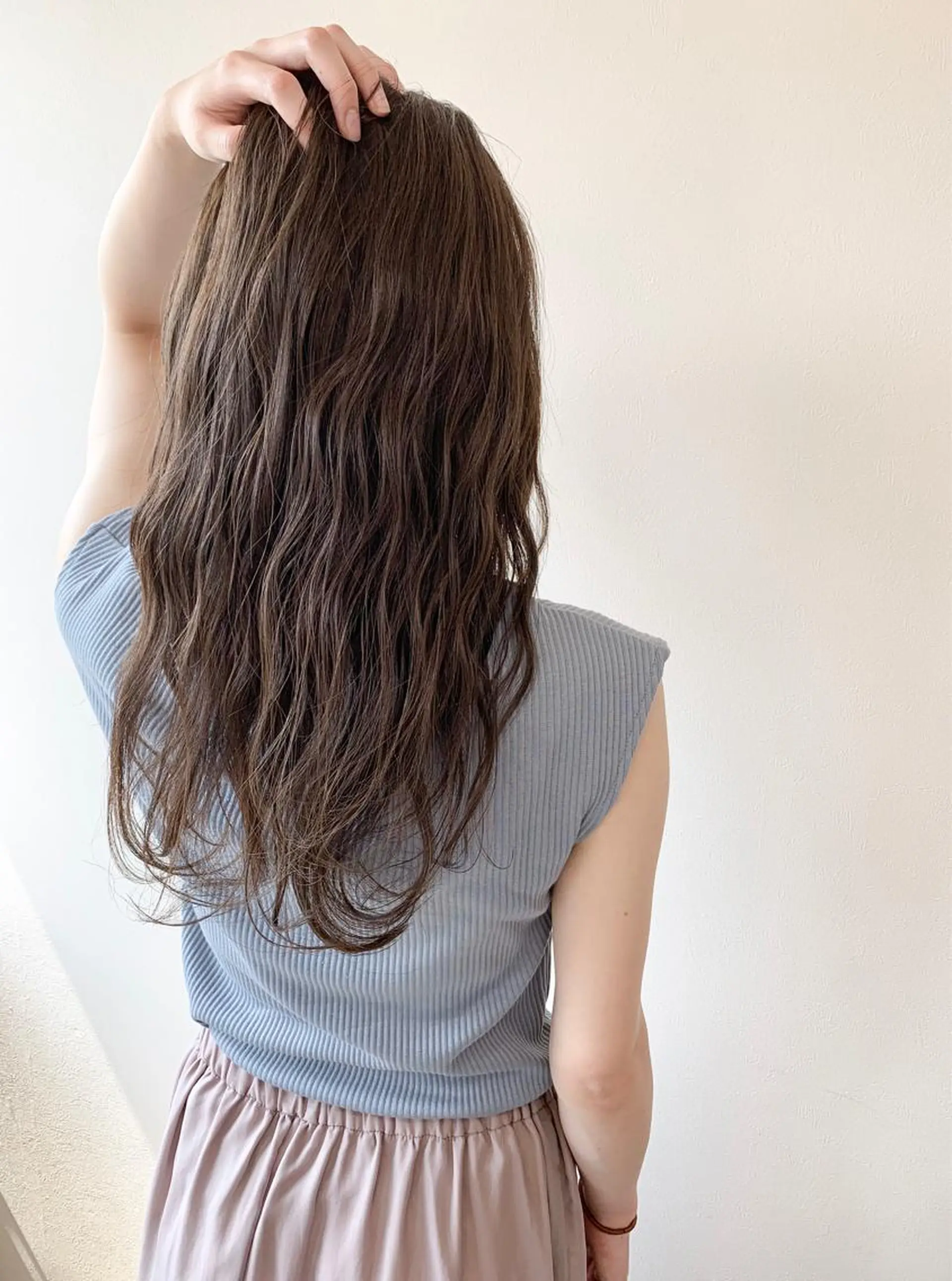 ロング カラー アッシュ アッシュグレー アッシュグレージュ 透明感カラー グレージュ Roid 代表✨HIROのヘアスタイル