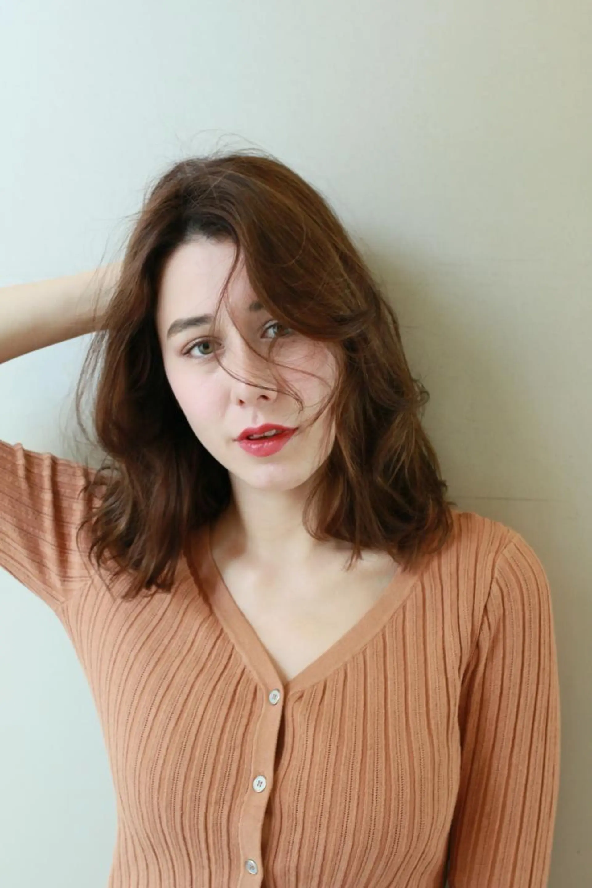 ミディアム Ashina Karenのヘアスタイル