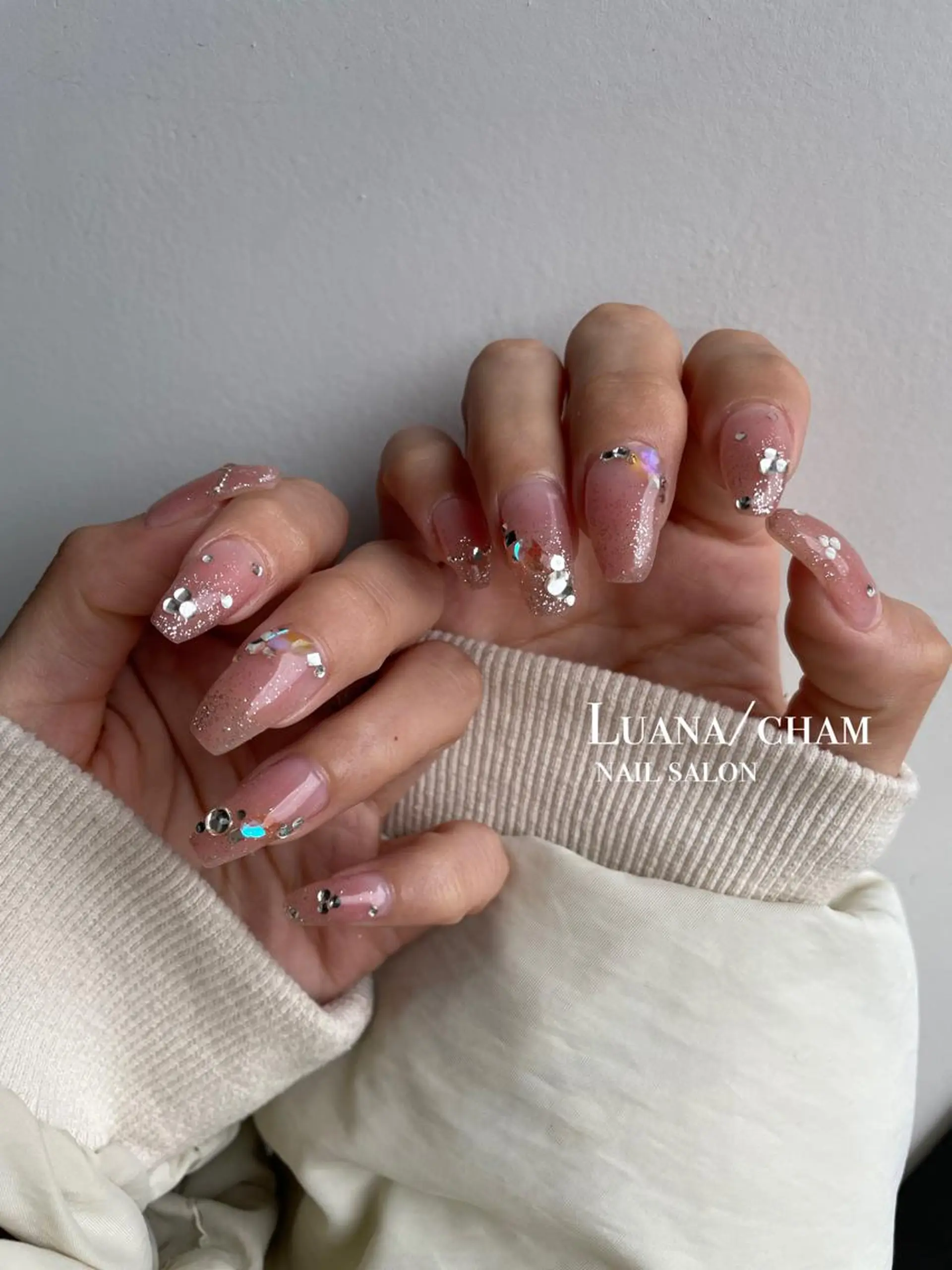 ロング ネイル 韓国風ヘア 韓国ネイル ワンホンネイル ハンドネイル nail salon neigeのネイルデザイン