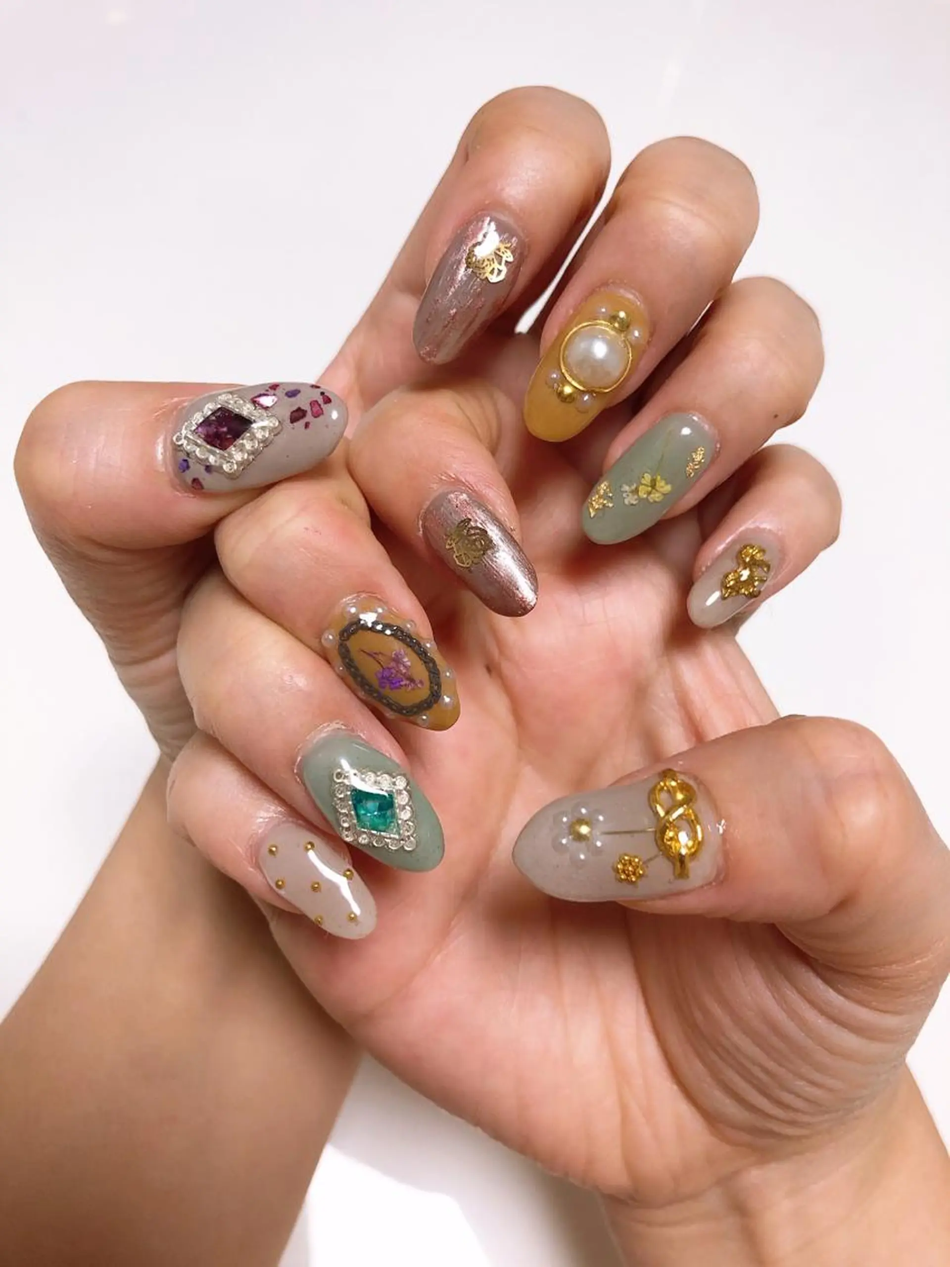 ネイル 辻 依子のネイルデザイン