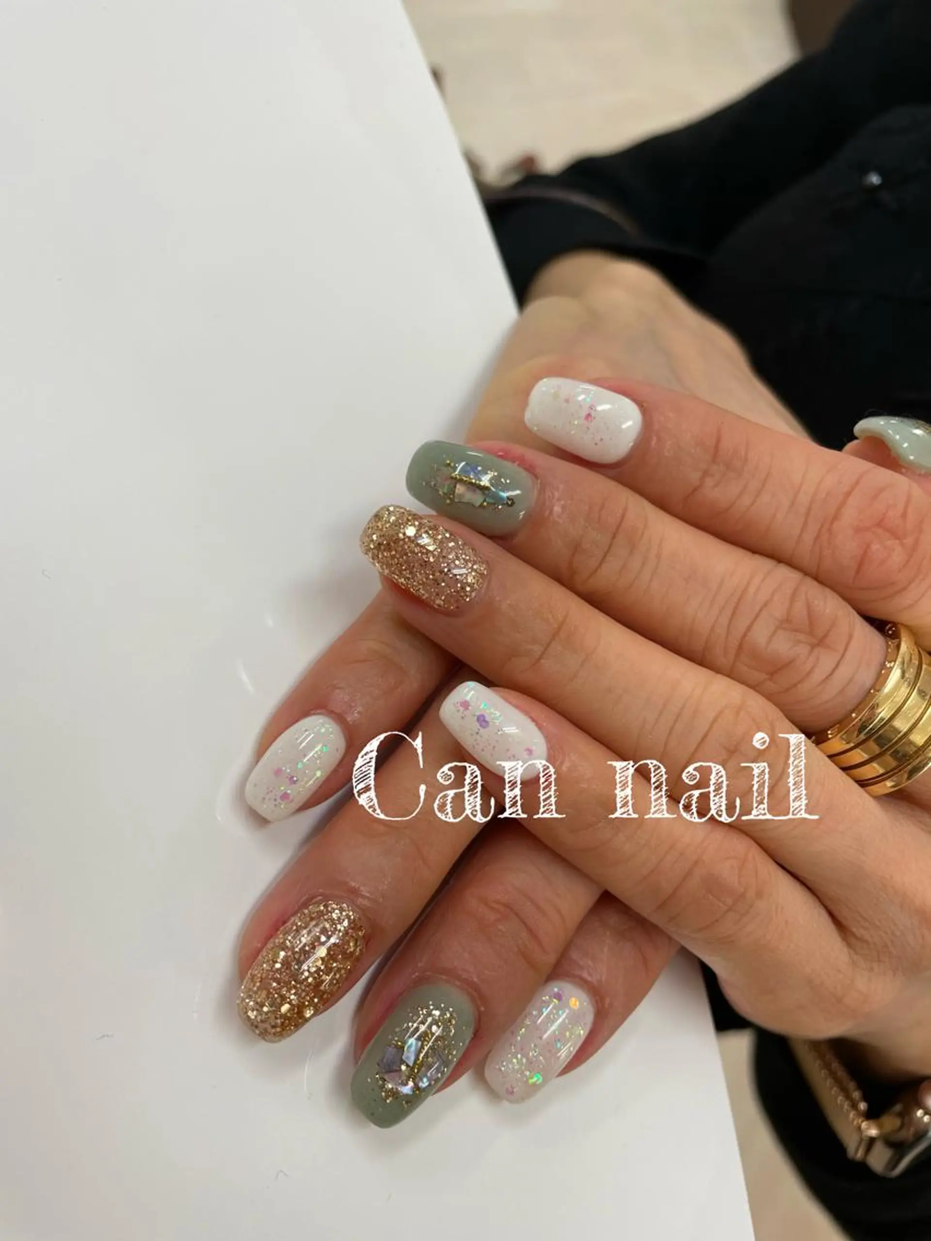 ミディアム ネイル Parfum パルファンのネイルデザイン