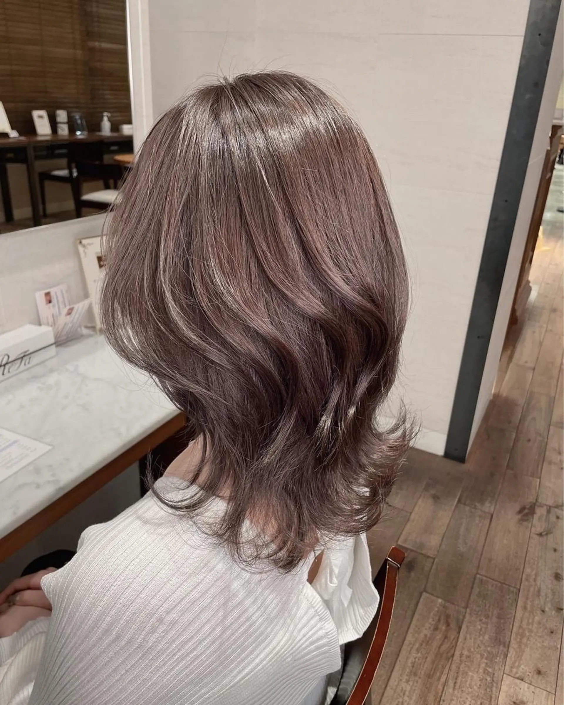 ミディアム くびれヘア 似合わせ/レイヤー /顔まわり/池田歩樹のヘアスタイル