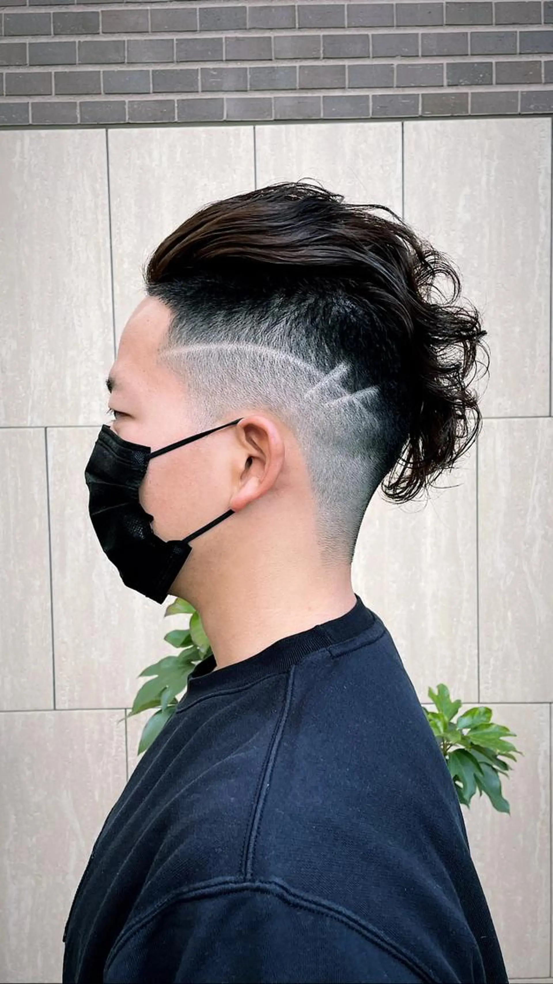 ショート カラー パーマ メンズ BASUKIA 西宮 甲子園口所属・𝙢𝙚𝙣'𝙨 𝙝𝙖𝙞𝙧高津のヘアスタイル