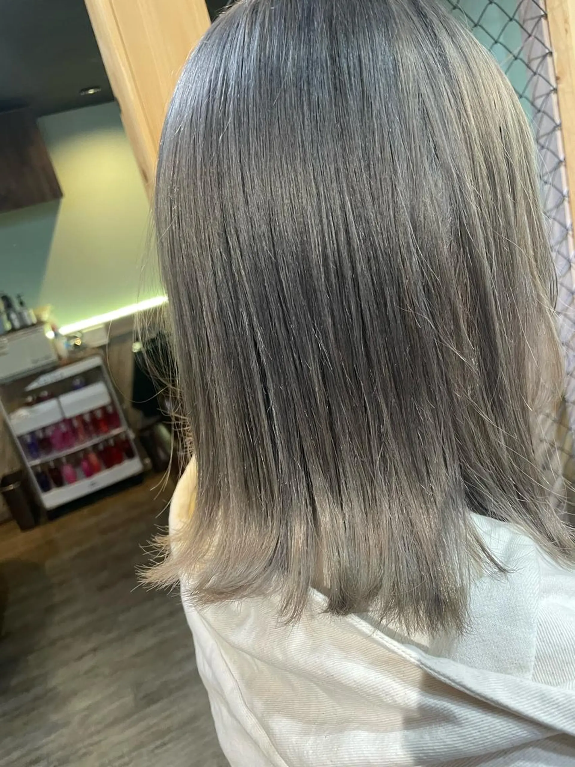 セミロング カラー CORE blanc所属・COREblanc ゆきの／表参道 原宿のヘアスタイル