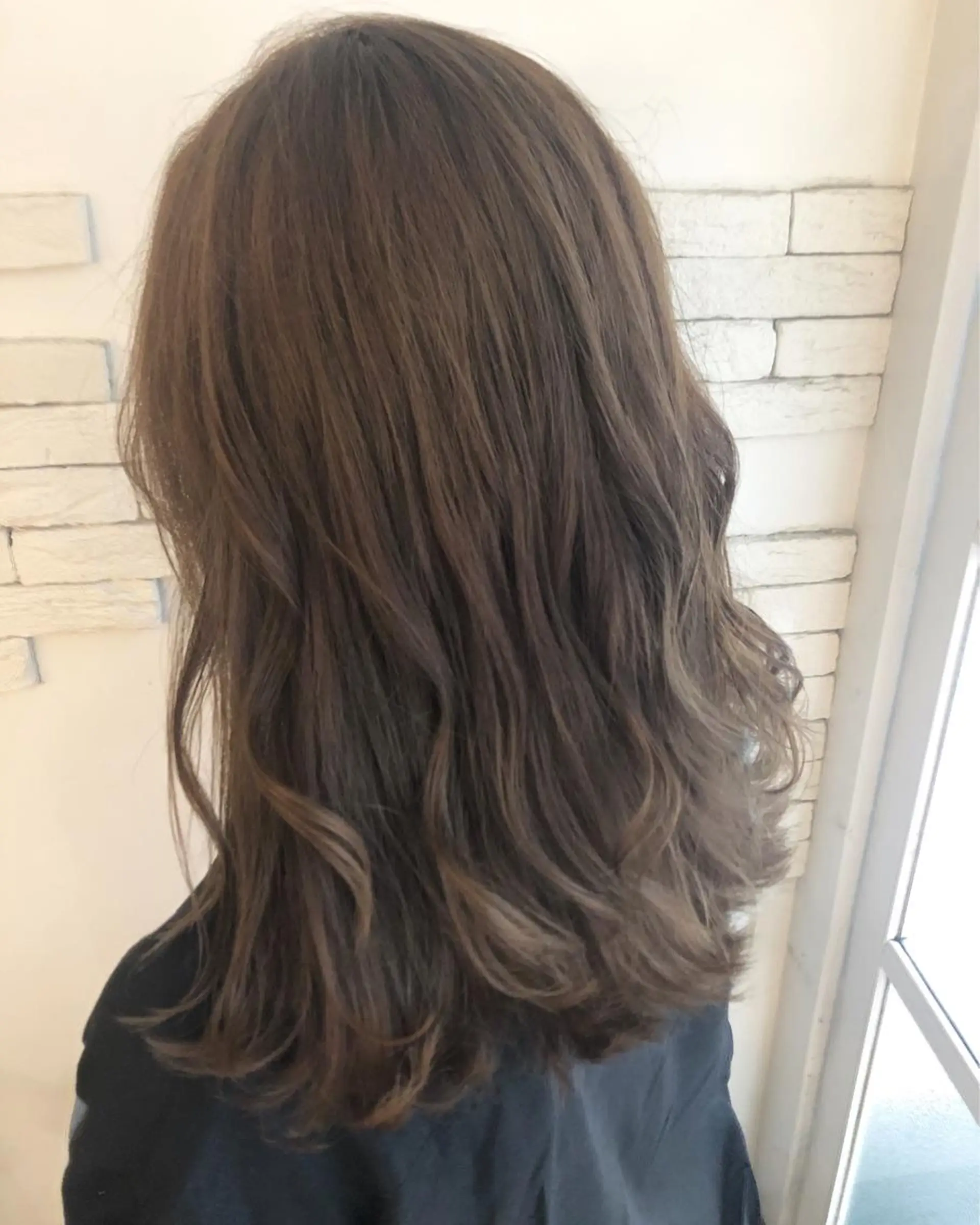 カラー グレージュ uni（ウニ）所属・西村 有紗のヘアスタイル