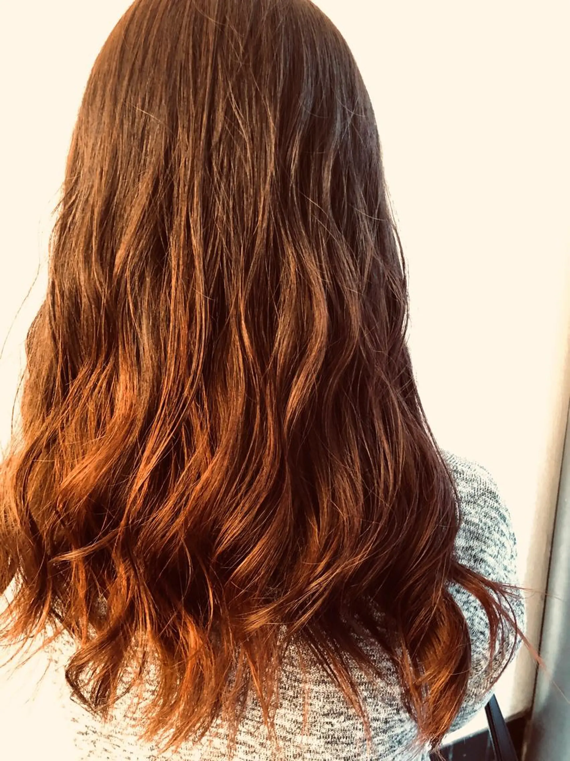 カラー ○HITOMI ○のヘアスタイル