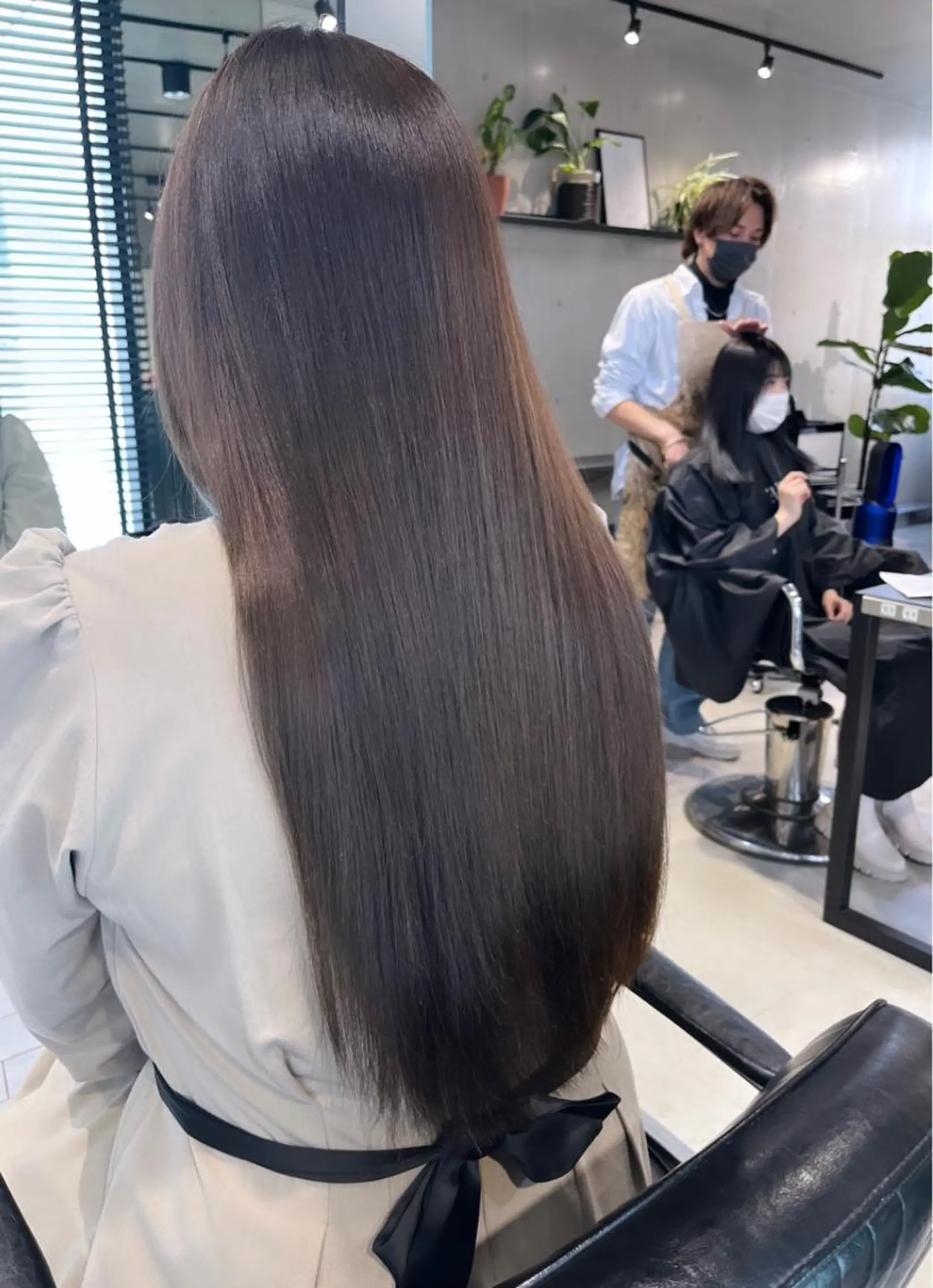 ロング カラー パーマ ヘアアレンジ メンズ カット ヘアカラー トリートメント ヘッドスパ ヘアセット 透明感/オリーブ/ グレージュ/YUKAのヘアスタイル