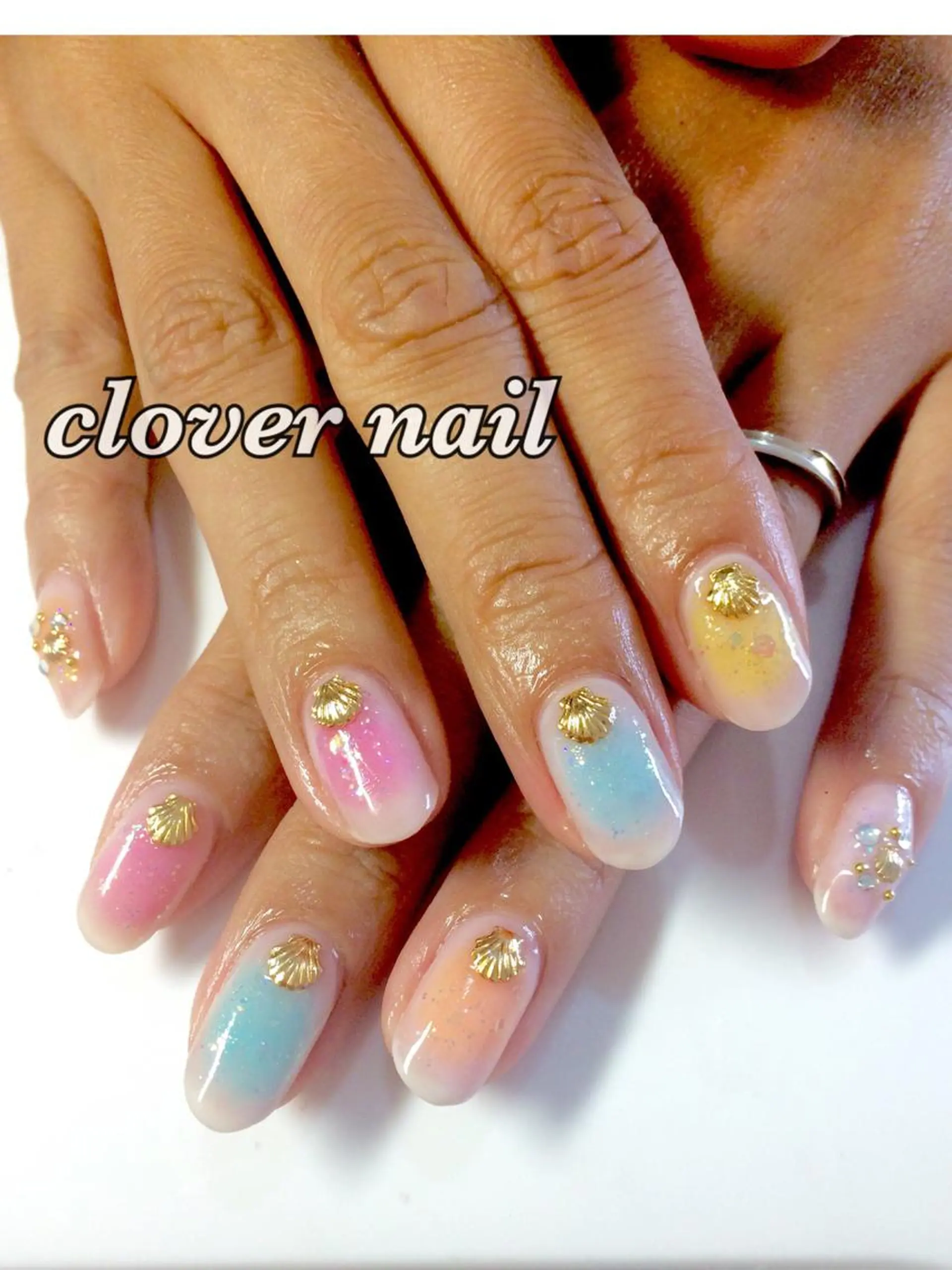 ネイル clover nailのネイルデザイン