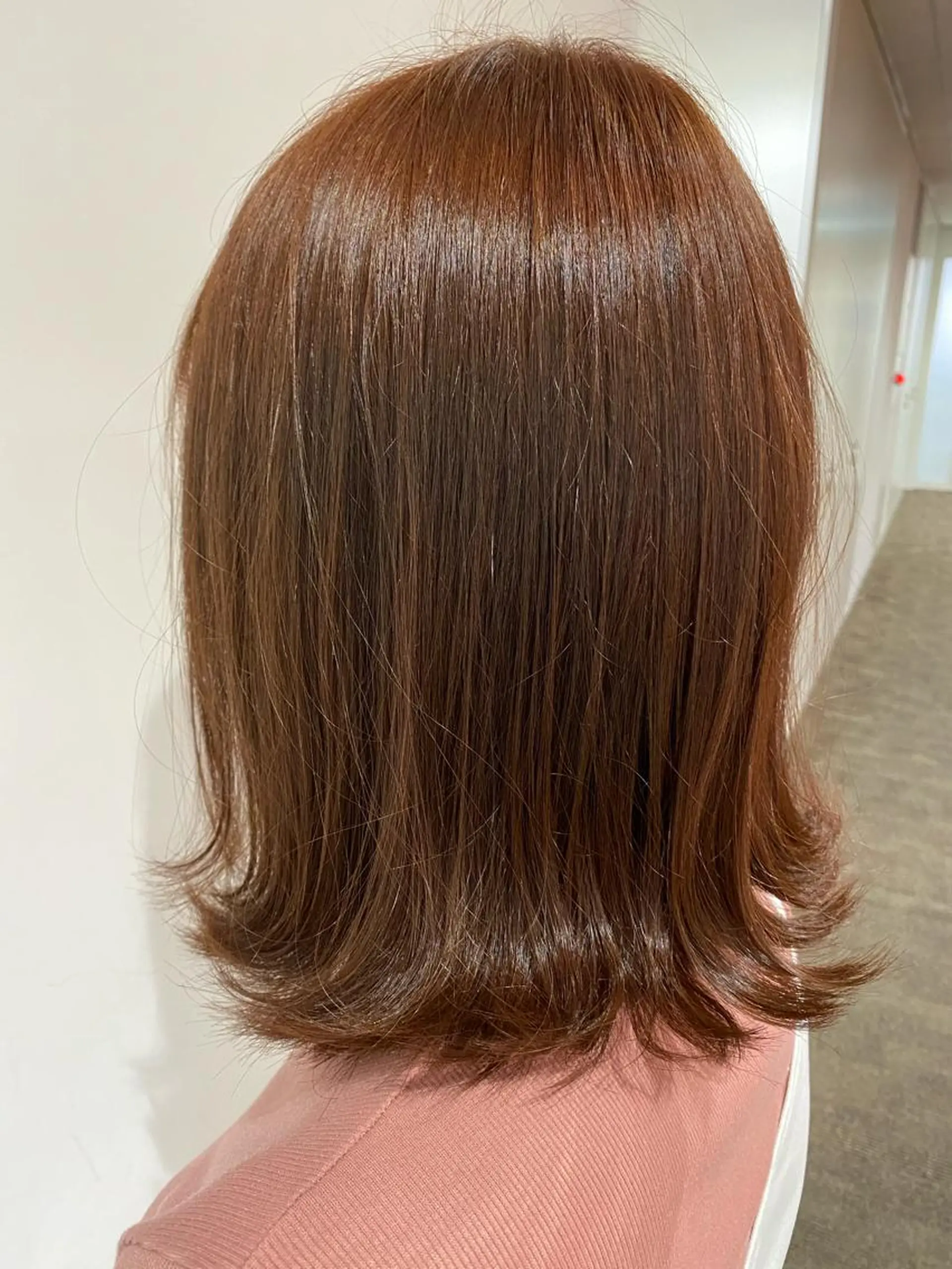 ミディアム 水谷 菜央のヘアスタイル