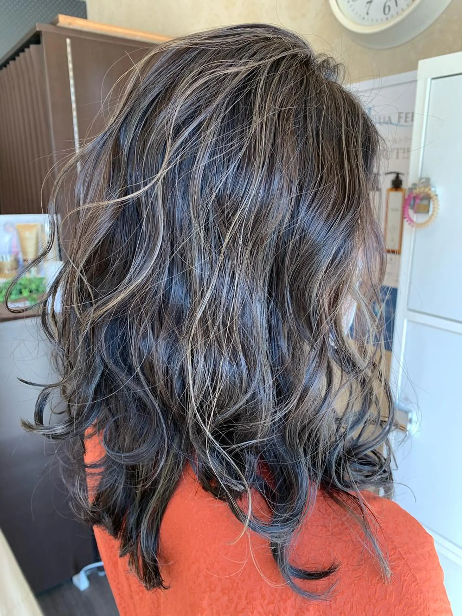 カラー 勅使河原 裕生 Fiora大森のヘアスタイル