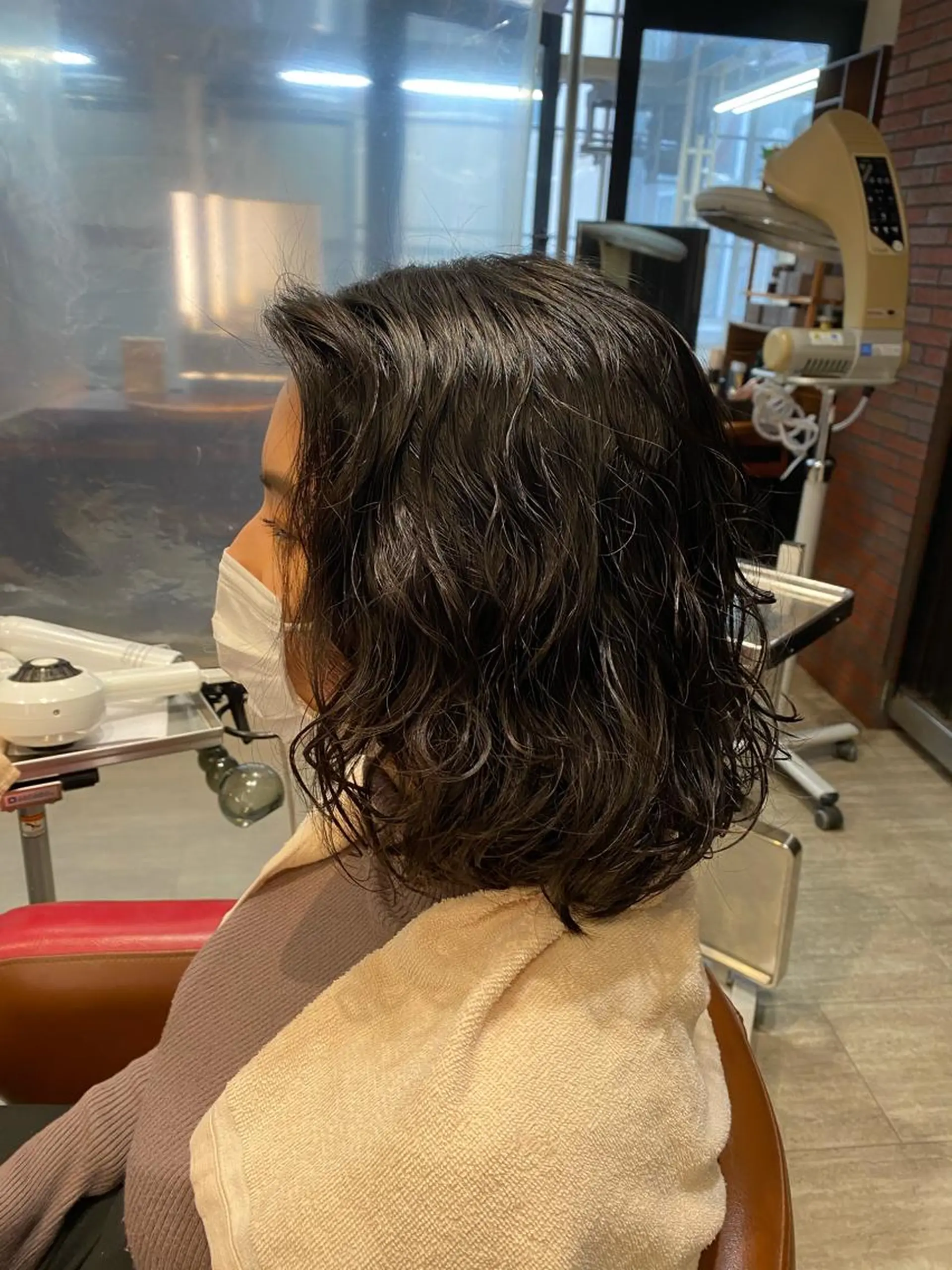 ミディアム パーマ カマチョ タイスのヘアスタイル