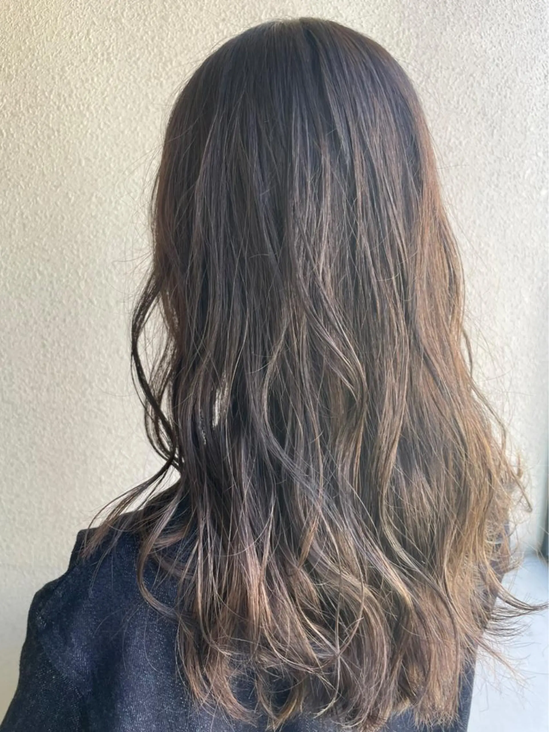 カラー 小嵩 峻平のヘアスタイル