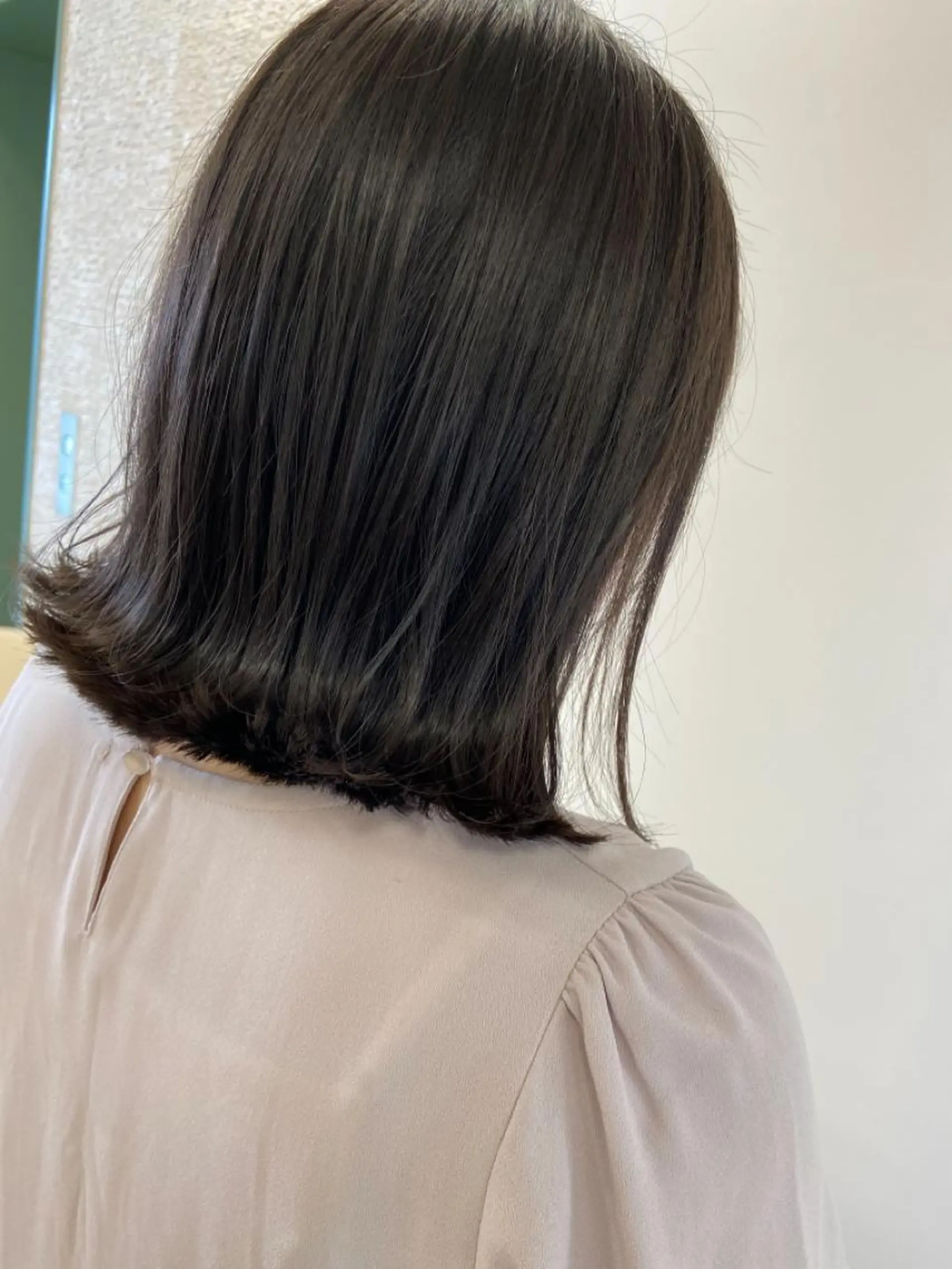 ミディアム カラー ハイトーン/ウルフ /レイヤー/坂野幸伸のヘアスタイル