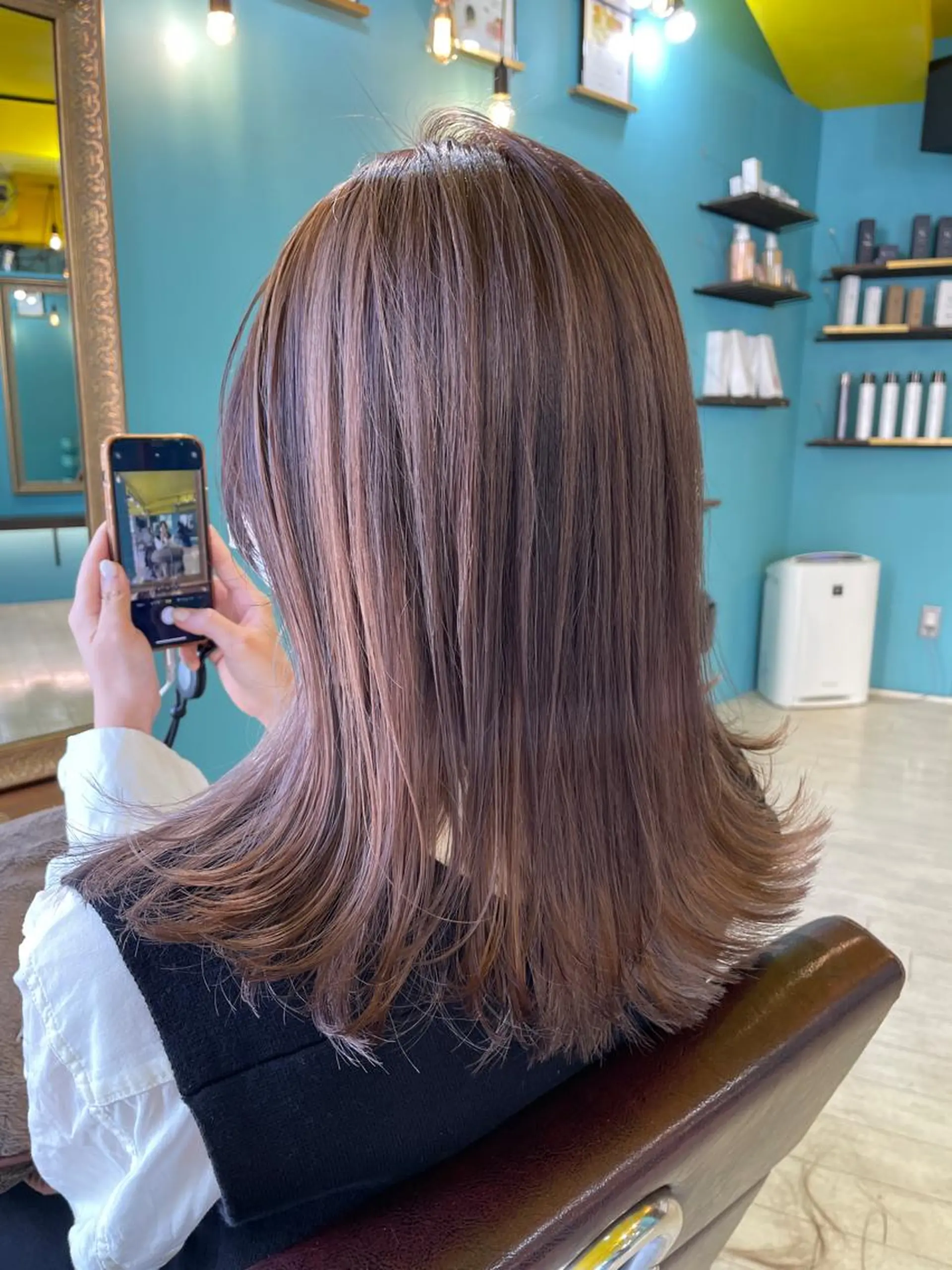 ミディアム カラー バレイヤージュ グレージュ レイヤーカット ヘアカラー Share Salon Reco【GARDEN】所属・末石 智のヘアスタイル