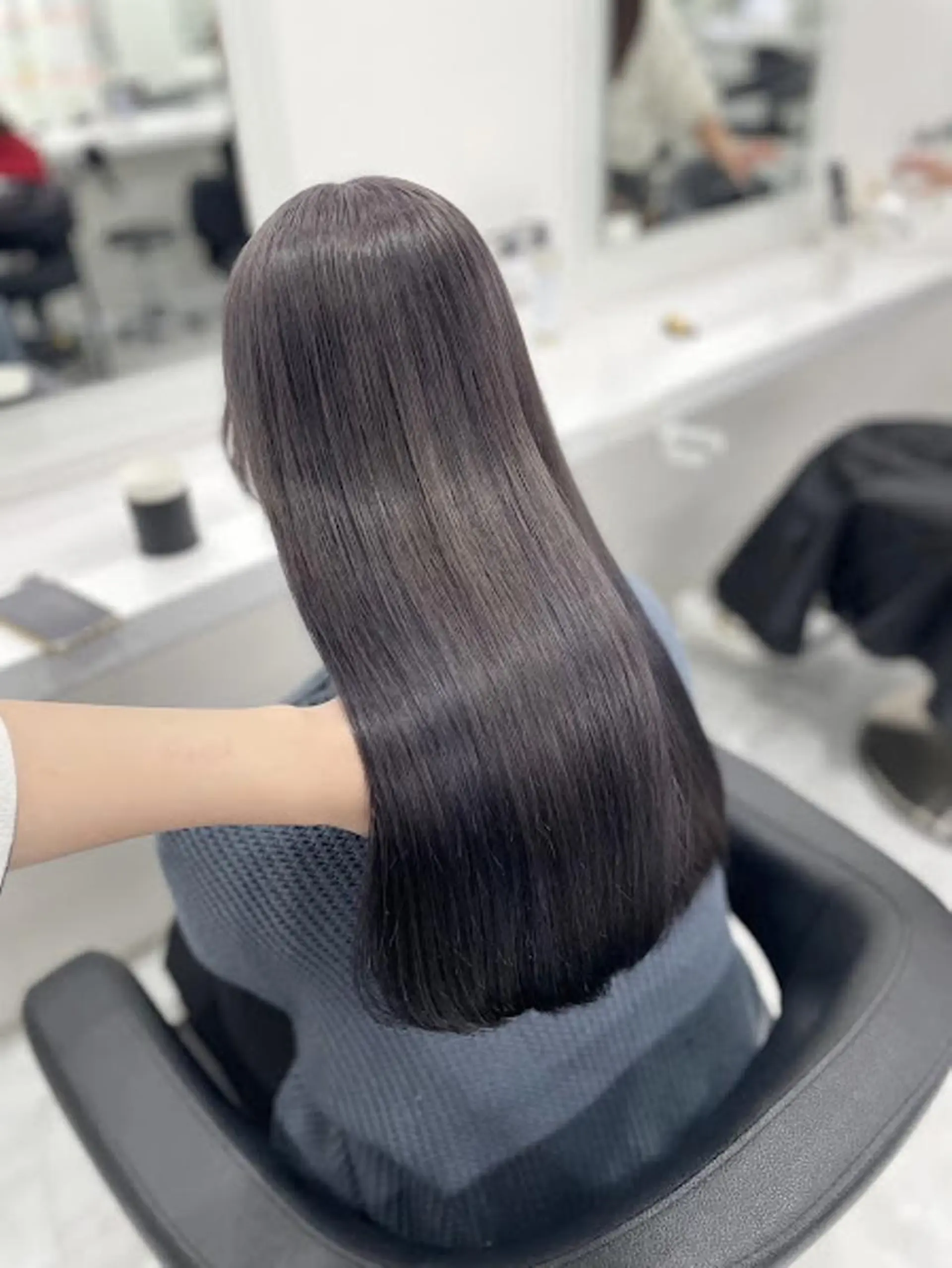 カラー カット ヘアカラー トリートメント 🪞official THREE 横浜🎀のヘアスタイル