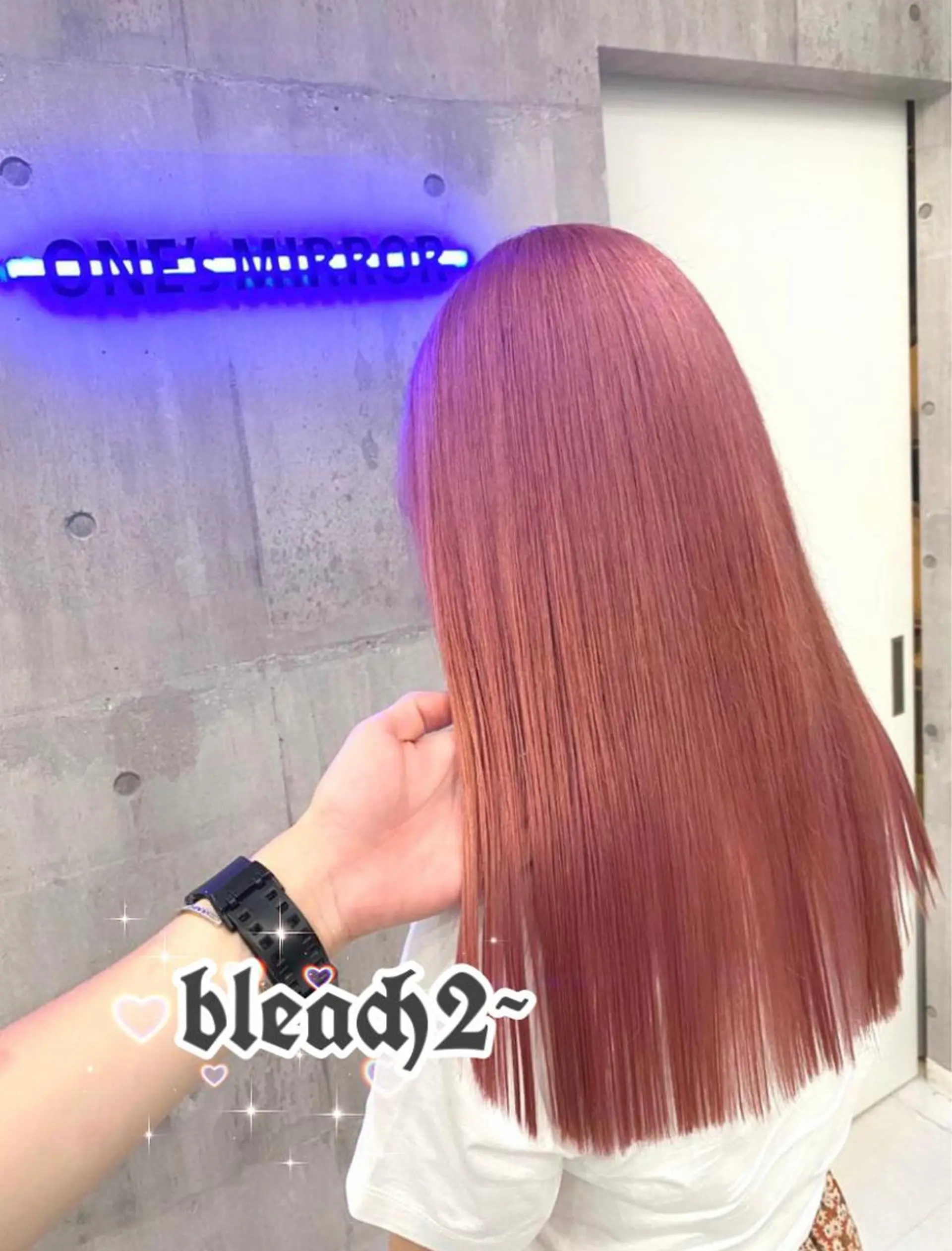 ロング 🩶 ピンクカラー/ ブロンド🩶くるみのヘアスタイル