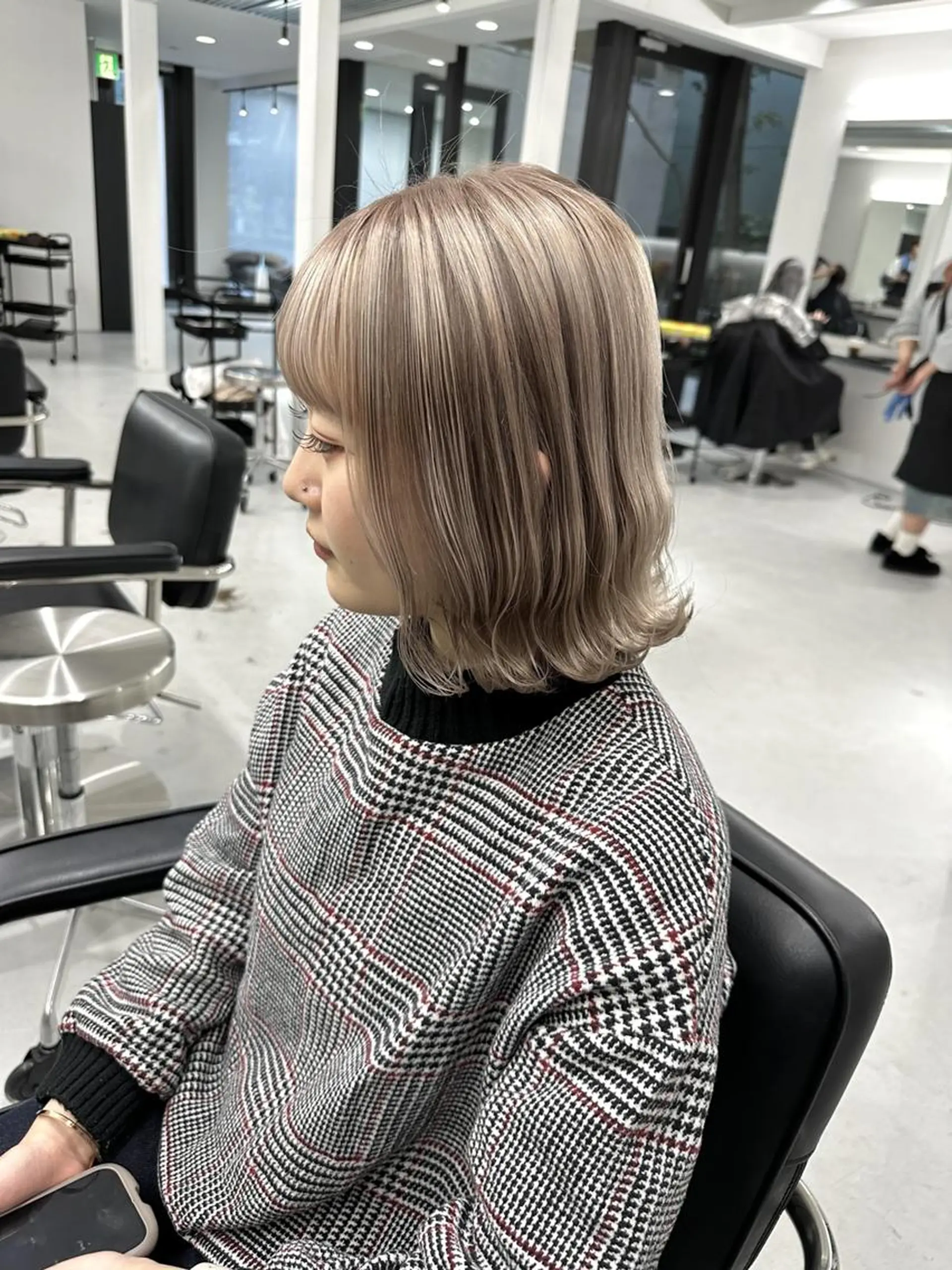 セミロング ミルクティーベージュ 新潟万代/MANA♡のヘアスタイル