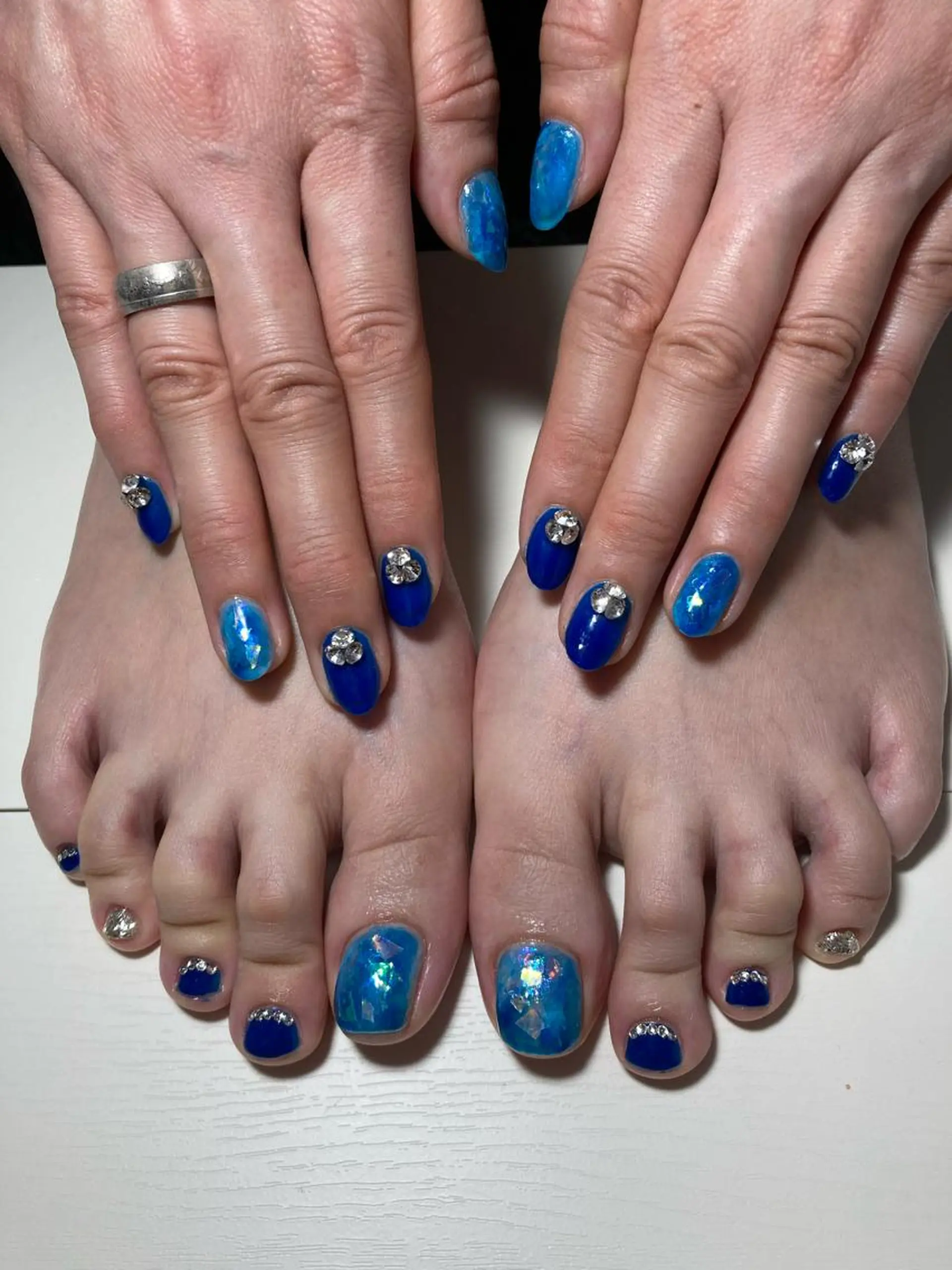 ショート ネイル ハンドネイル フットネイル ✴︎ Delightのネイルデザイン