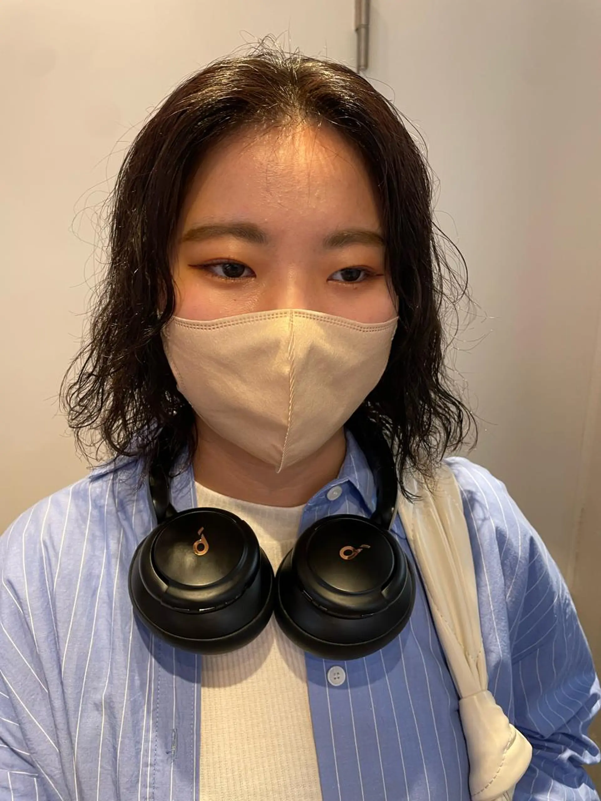 ミディアム パーマ カット パーマ トリートメント レイヤー／似合わせ TAKUYAのヘアスタイル