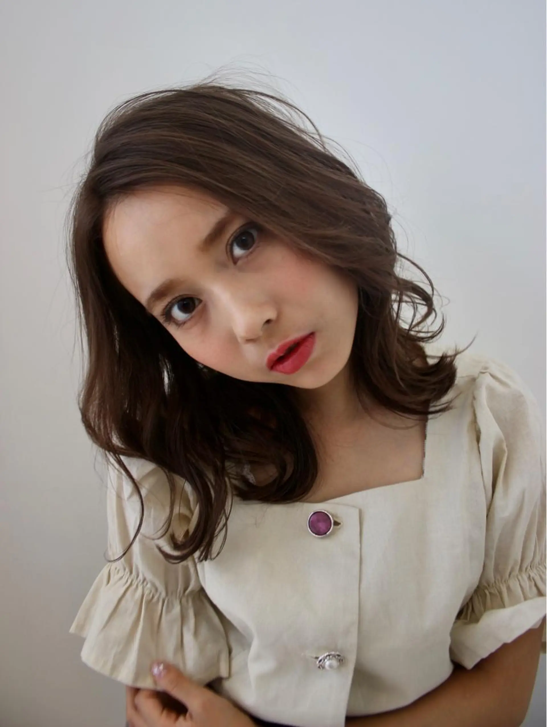 ミディアム カラー ベージュカラー ブリーチ ブリーチなしカラー トリートメント 🦋レイヤーカット ミドリカワ🦋のヘアスタイル