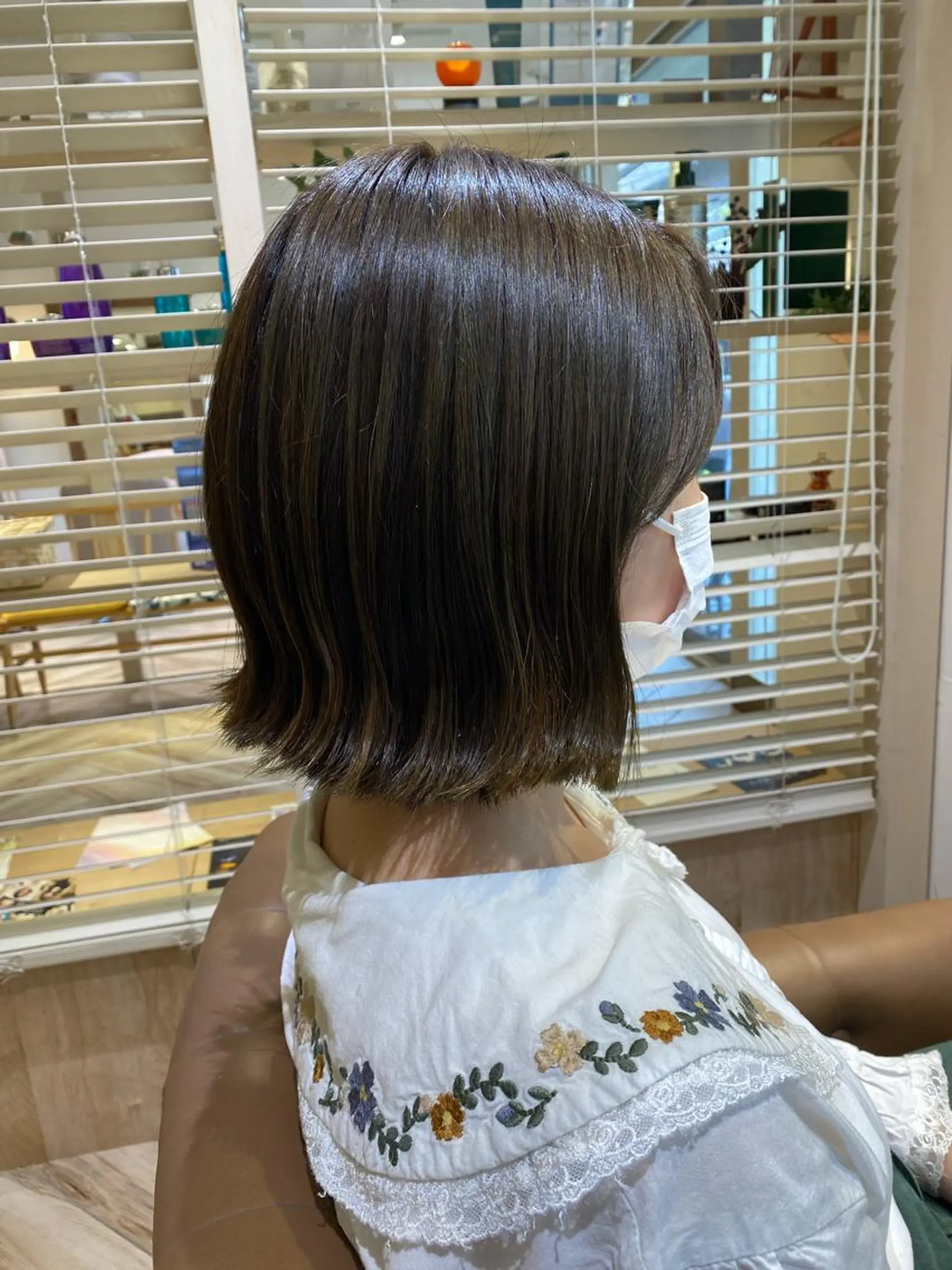 ミディアム BiBi 藤野あゆみのヘアスタイル