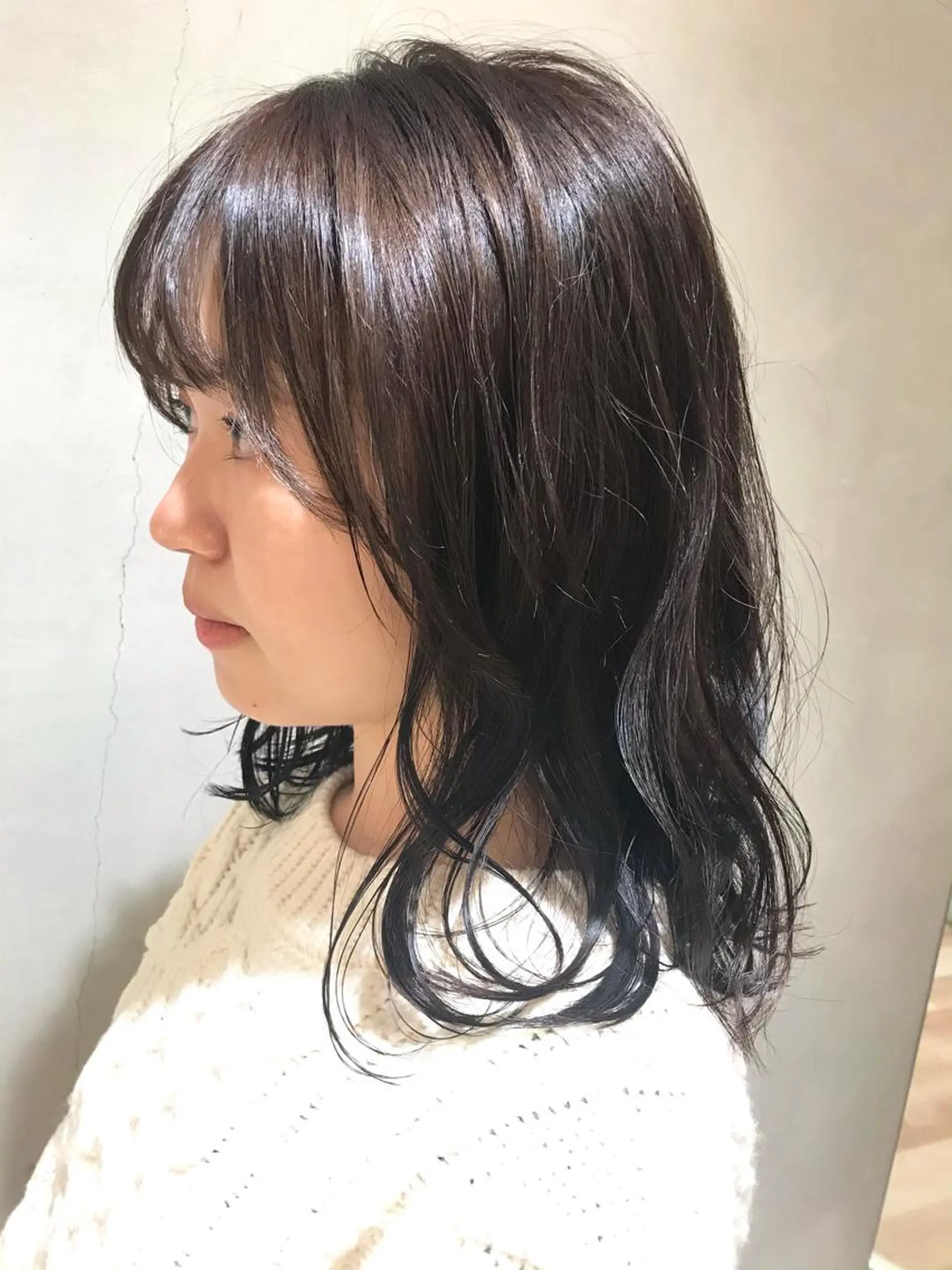 セミロング カラー ショコラグレージュ グレージュ ブリーチ/レイヤー 🌻Mutsumiのヘアスタイル