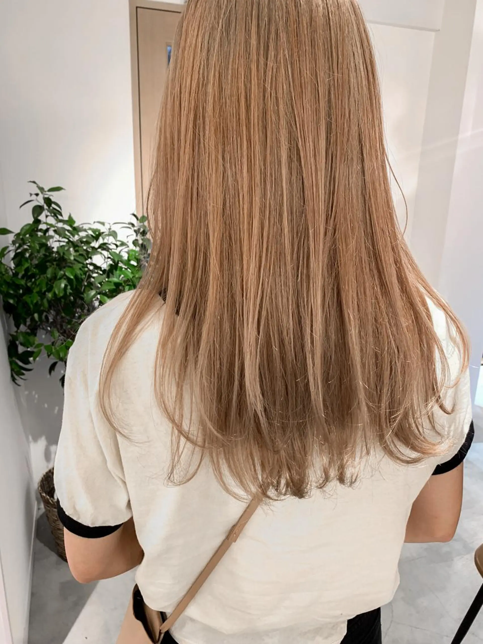 セミロング カラー ヘアアレンジ カット ヘアカラー トリートメント yuka .のヘアスタイル