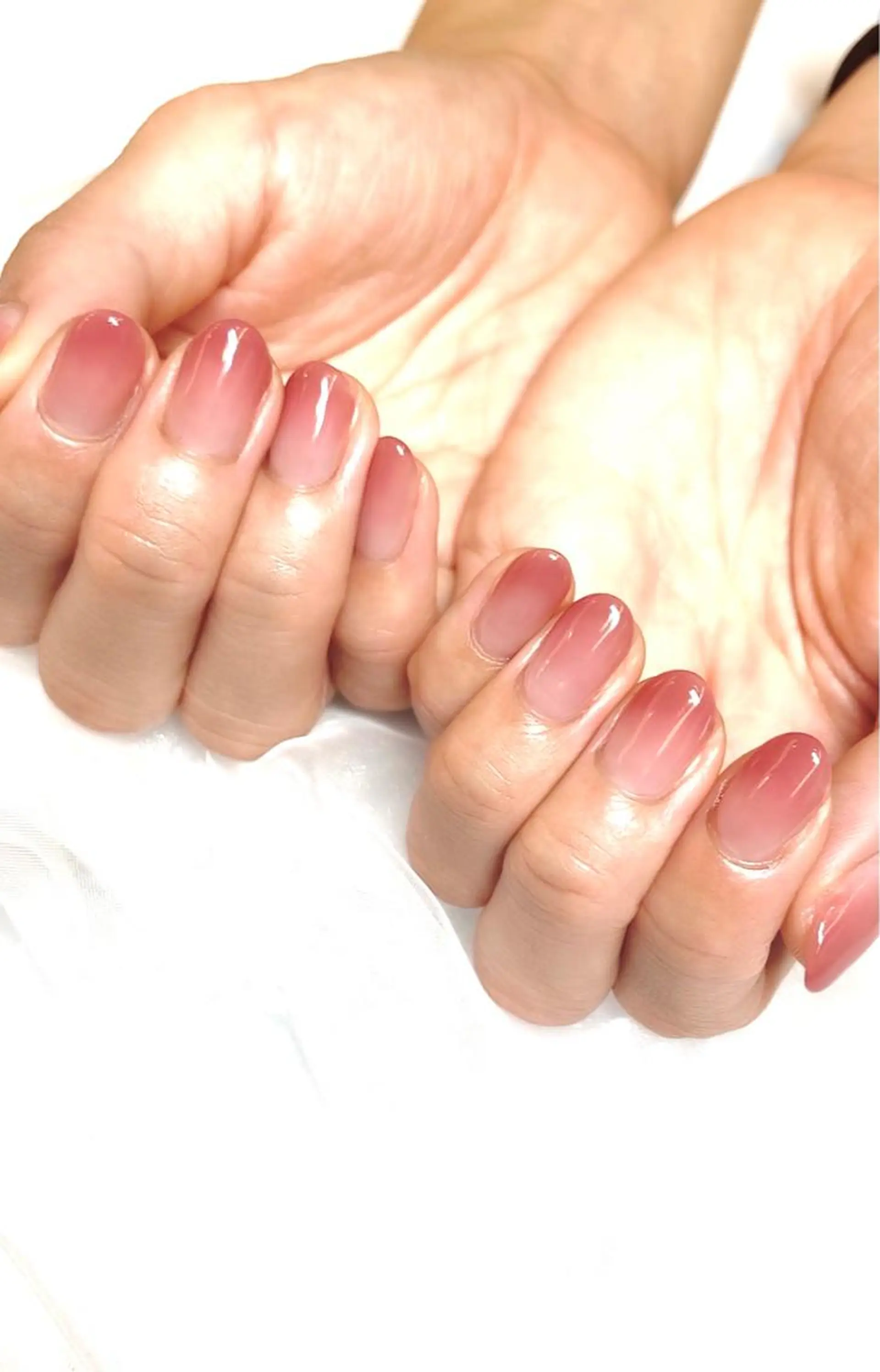 ネイル ジェルネイル グラデーション ロングネイル ニュアンスネイル オフィスネイル clover nailのネイルデザイン