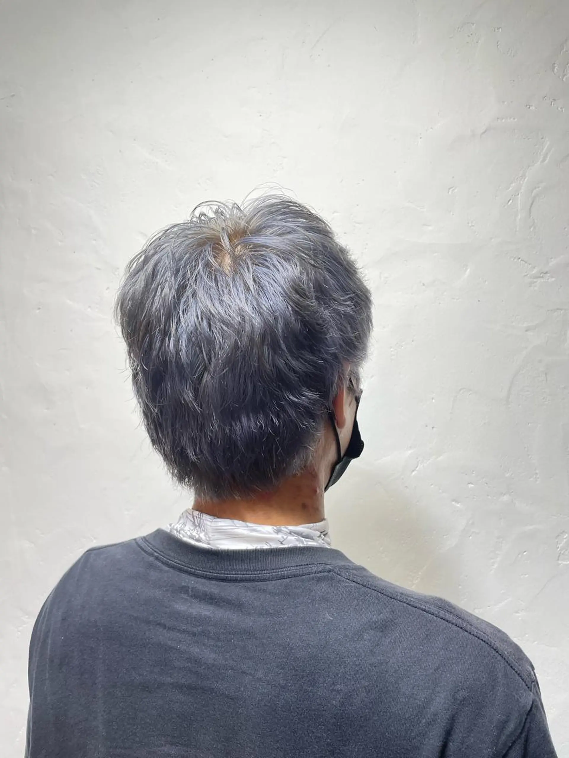 カラー シルバー hair living Liko池袋東口店所属・✨透明感カラー🌱 上村　舜のヘアスタイル