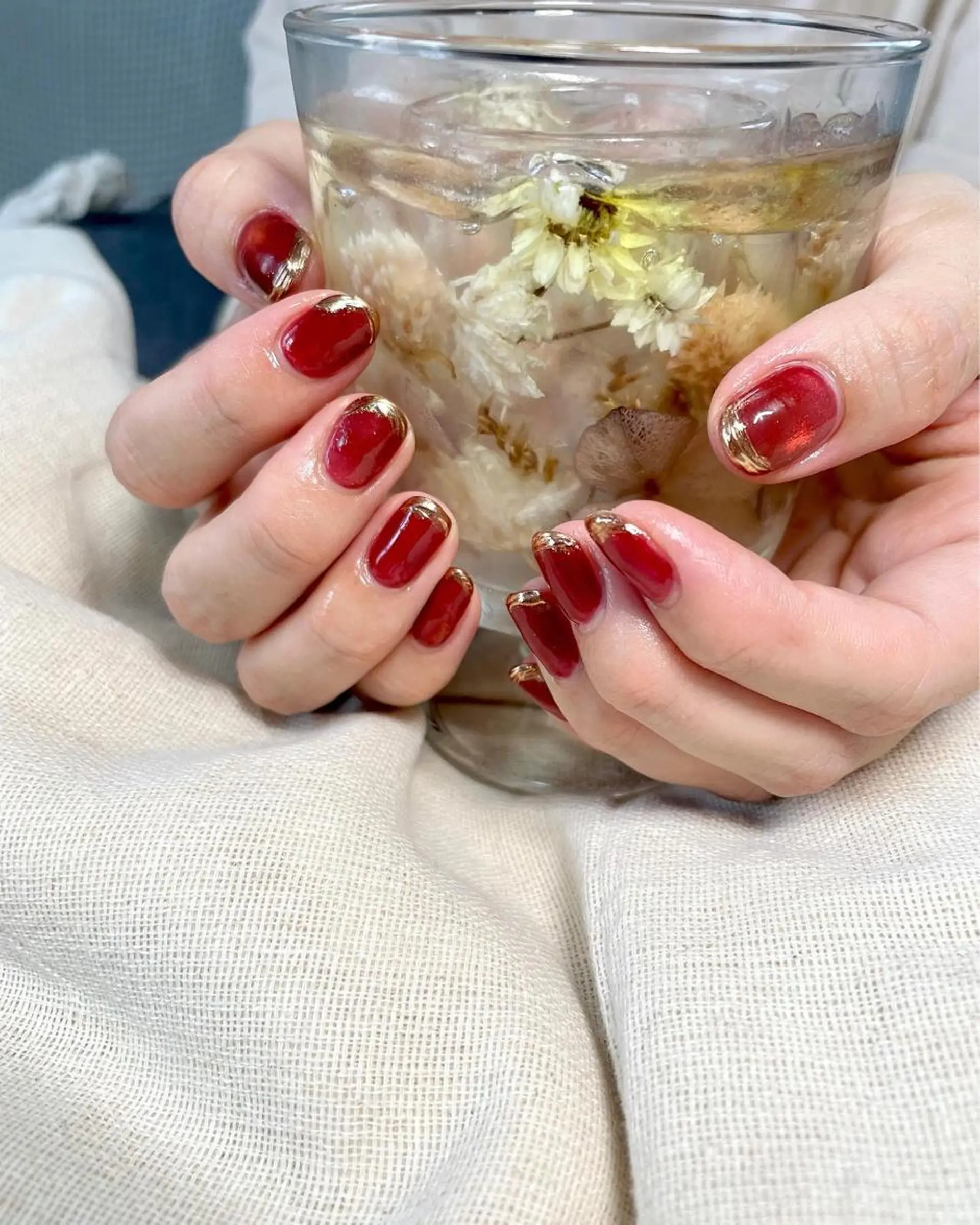 ネイル フットネイル ジェルネイル 氷ネイル・うるうるネイル 韓国ネイル マグネットネイル ハンドネイル フットネイル 甲府市徳行 🧸prunelleのネイルデザイン