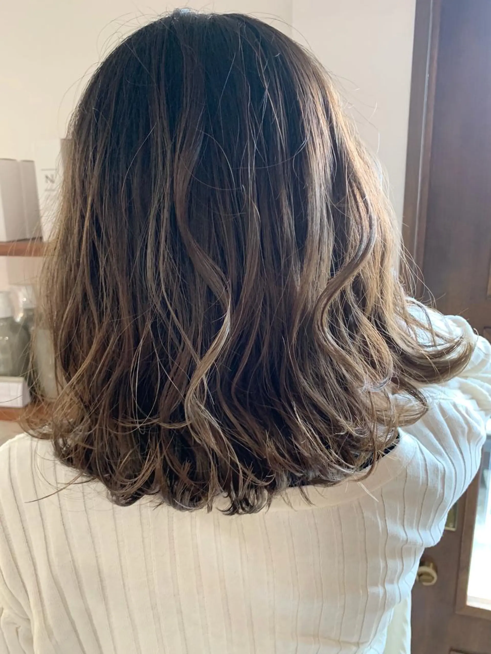 ミディアム Welila by haku所属・Yuuki ウェリラバイハクのヘアスタイル